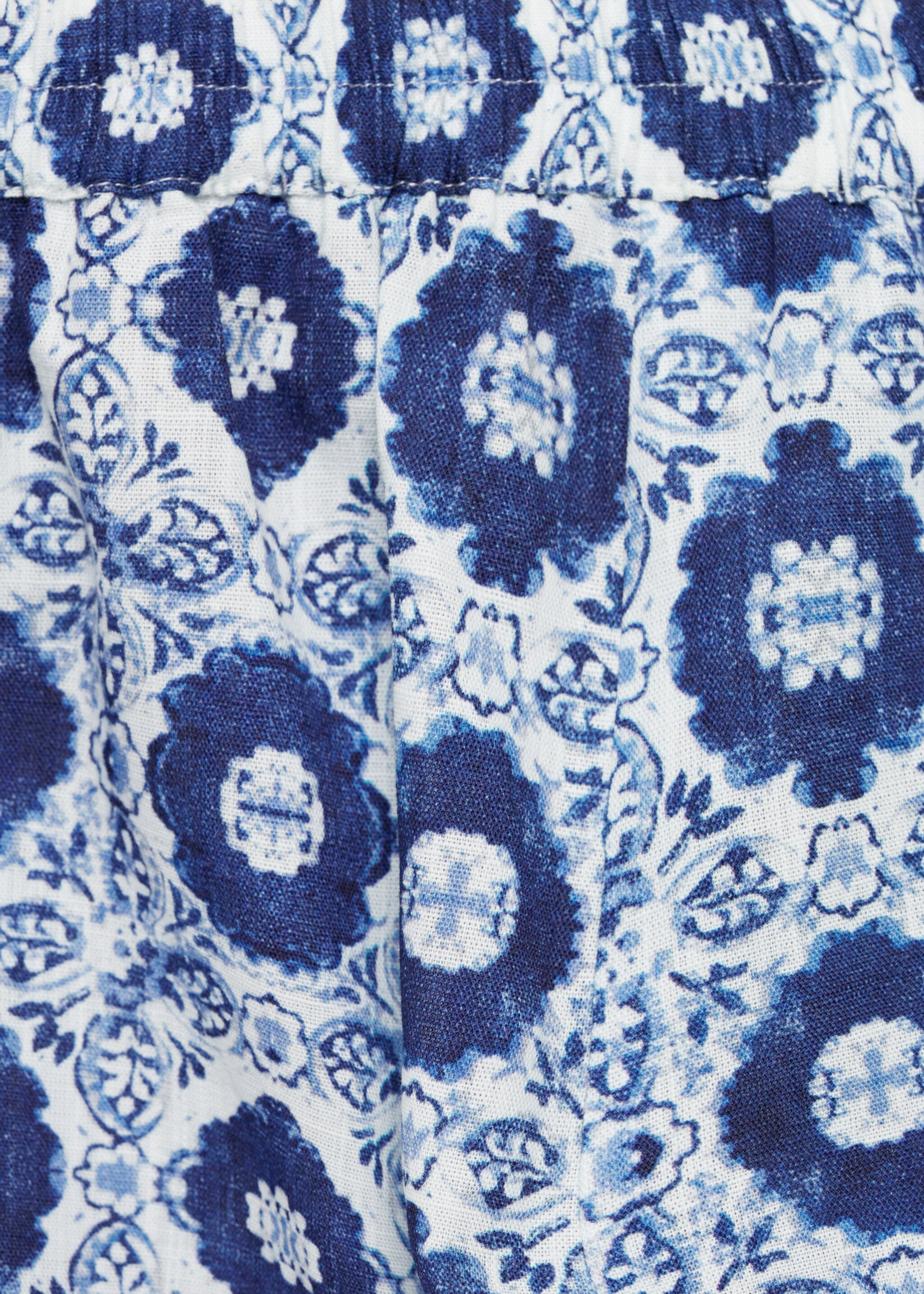 Printed straight trousers - Details of the article 0