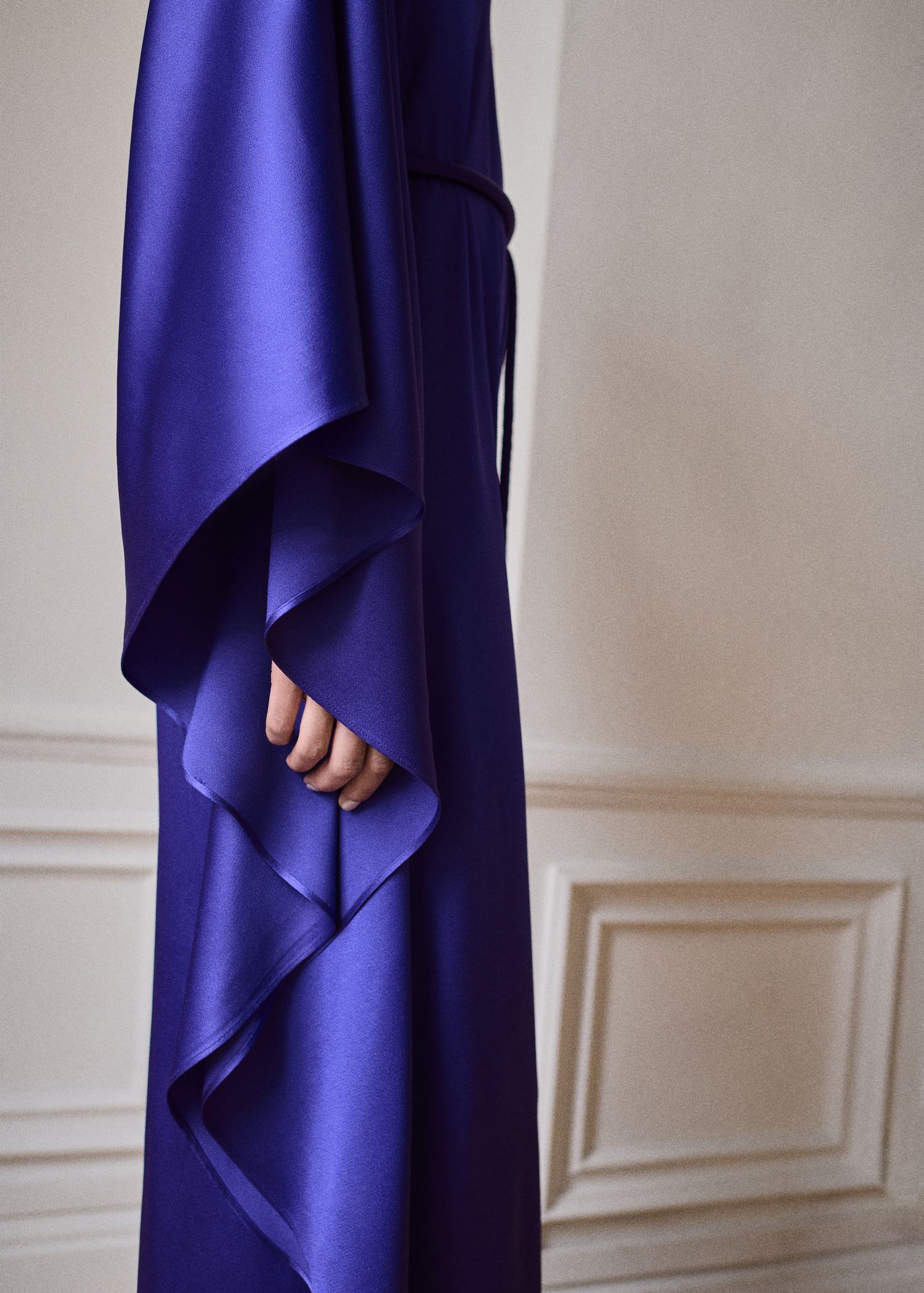 Tuta satinata con maxi volant Donna MANGO Italia