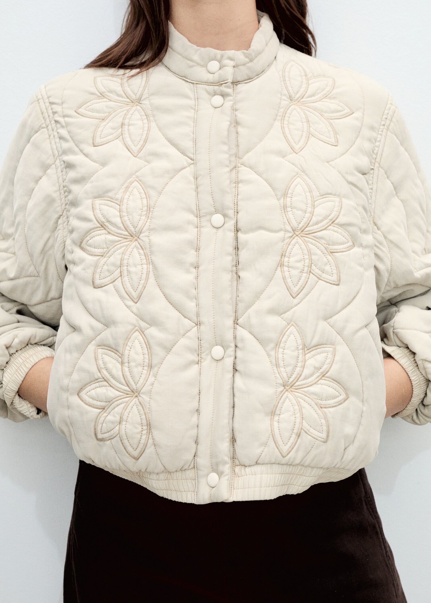 Chaqueta acolchada bordado flores - Detalle del artículo 6