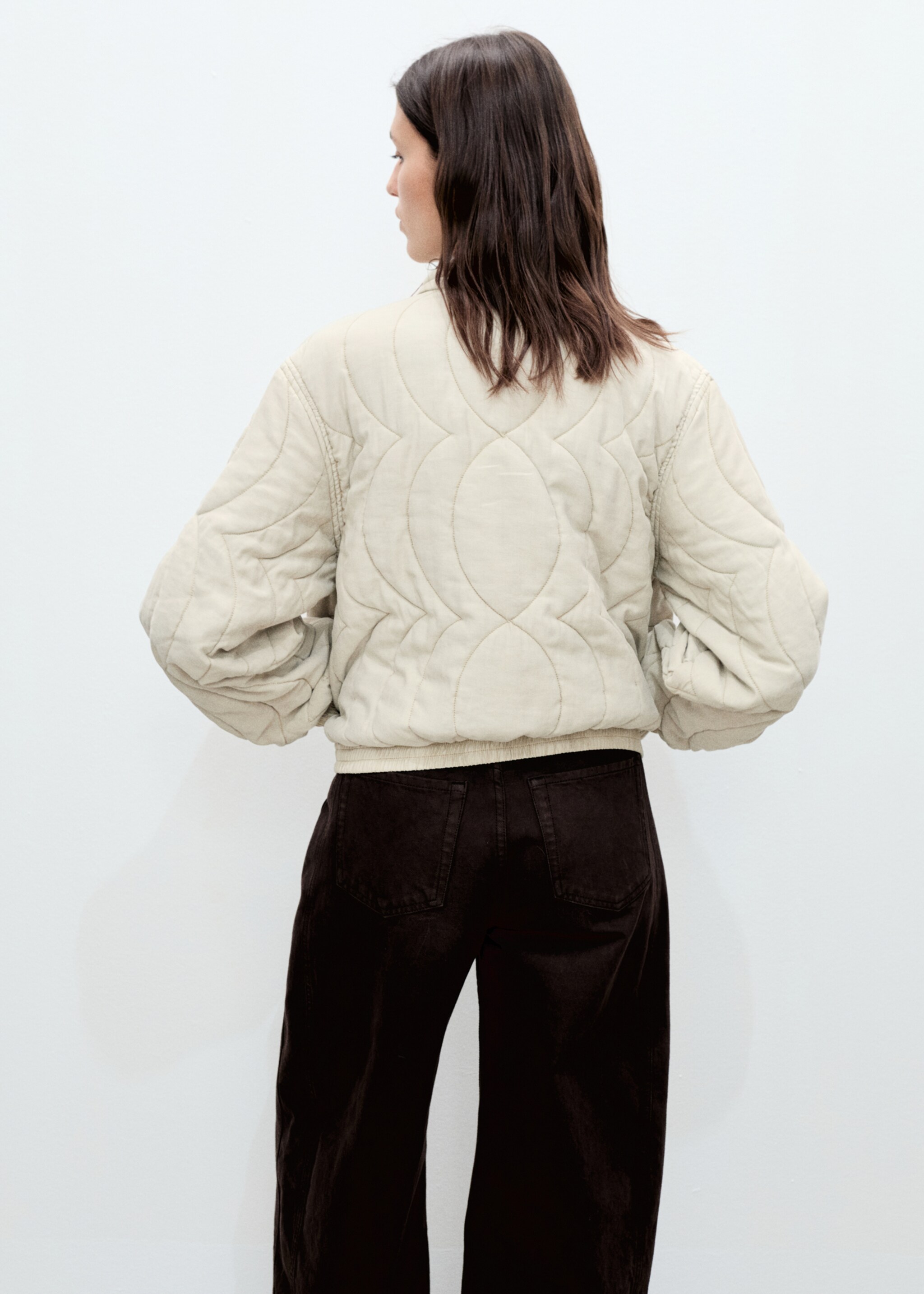 Veste matelassée broderie à fleurs - Verso de l’article