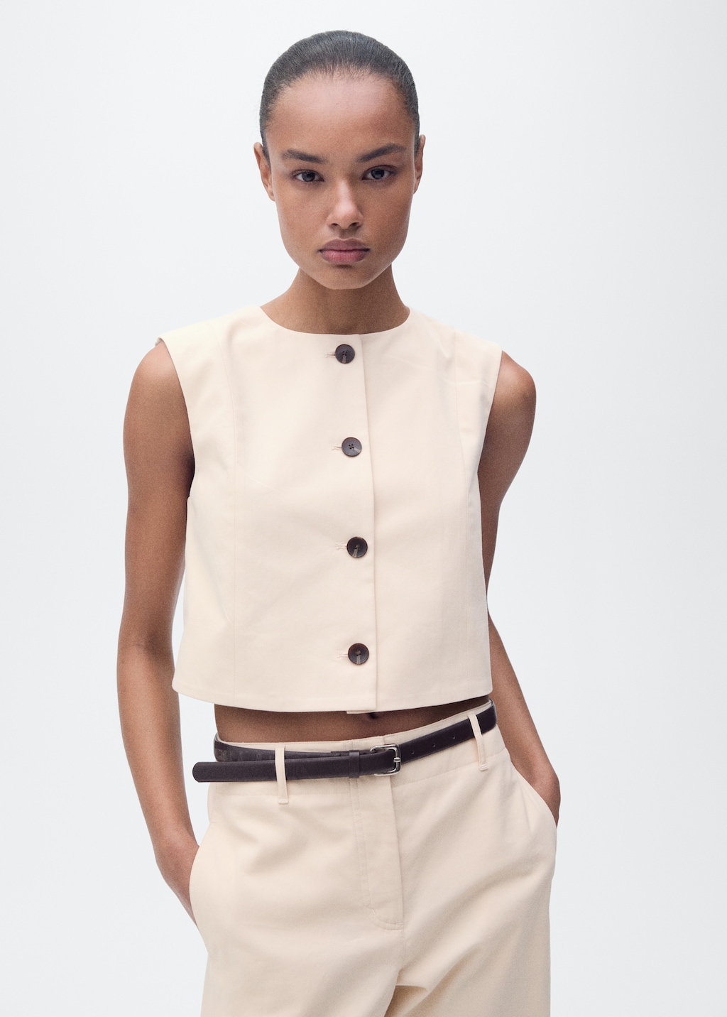 Cotton crop top with buttons