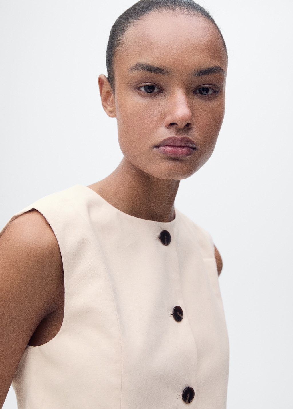Cotton crop top with buttons - image 4