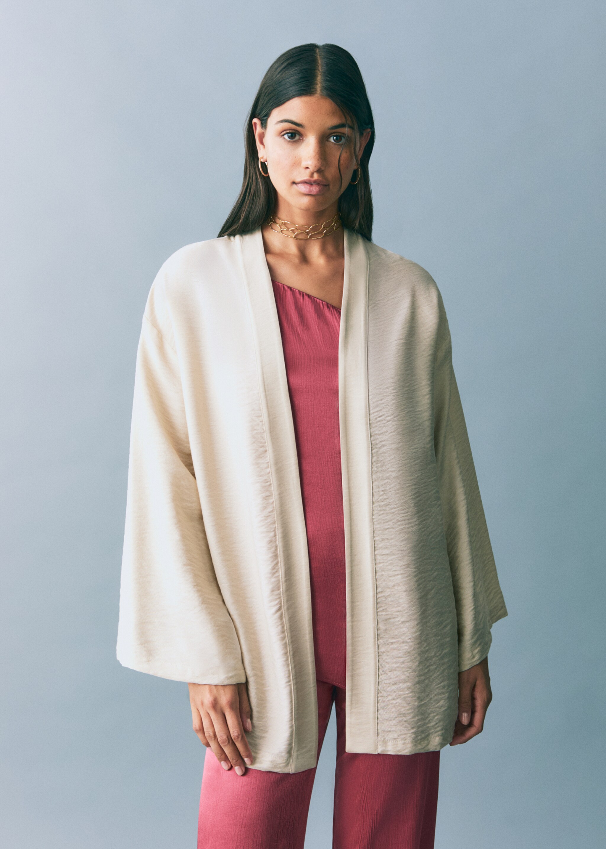 Chaqueta estilo kimono - Plano medio