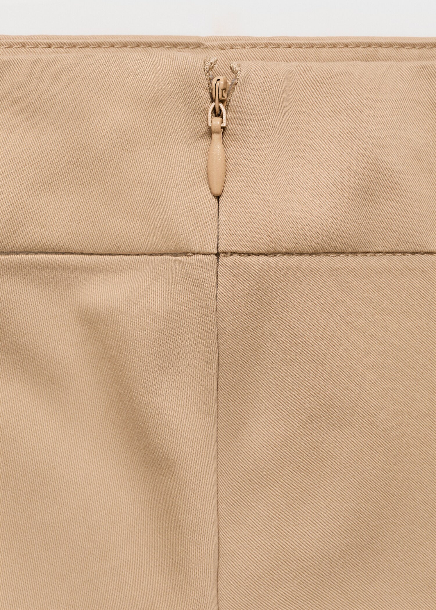 Flared skirt with pleated detail - Details of the article 8