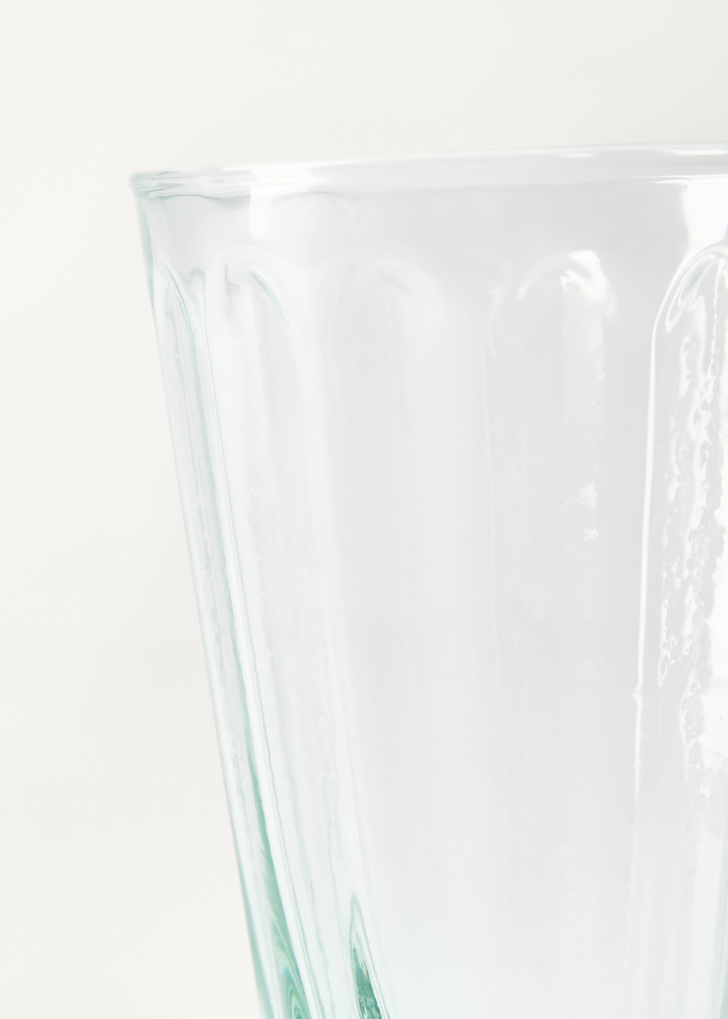 Gerecycled glas met reliëf - Detail van het artikel 1