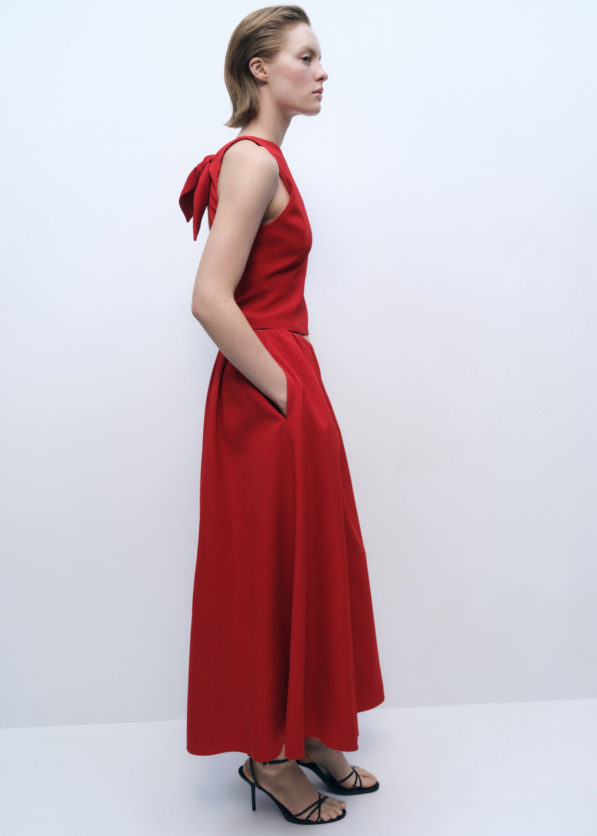 Long skirt with gathered waist - Details of the article 1
