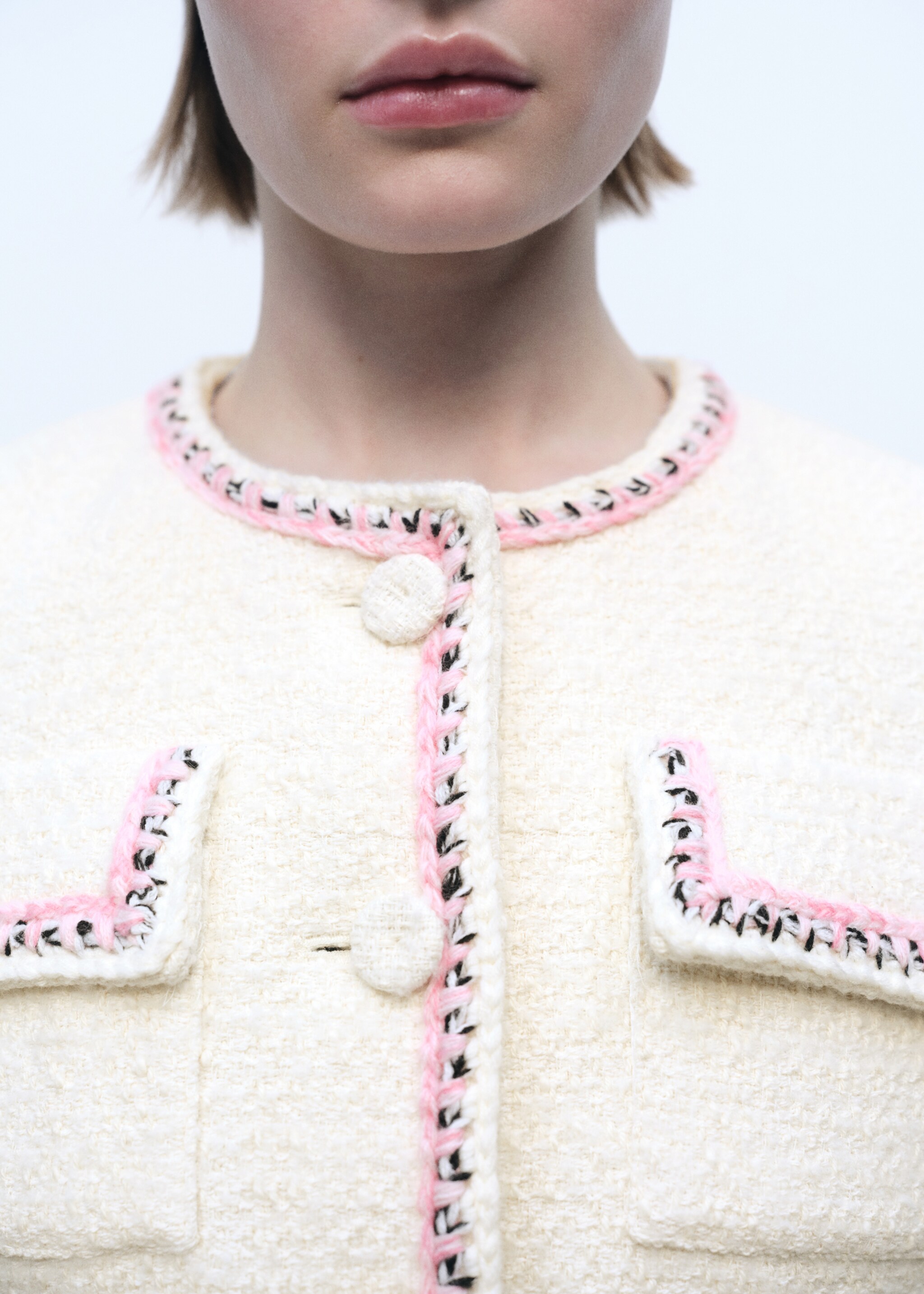 Tweed jacket with contrasting trims - Details of the article 6