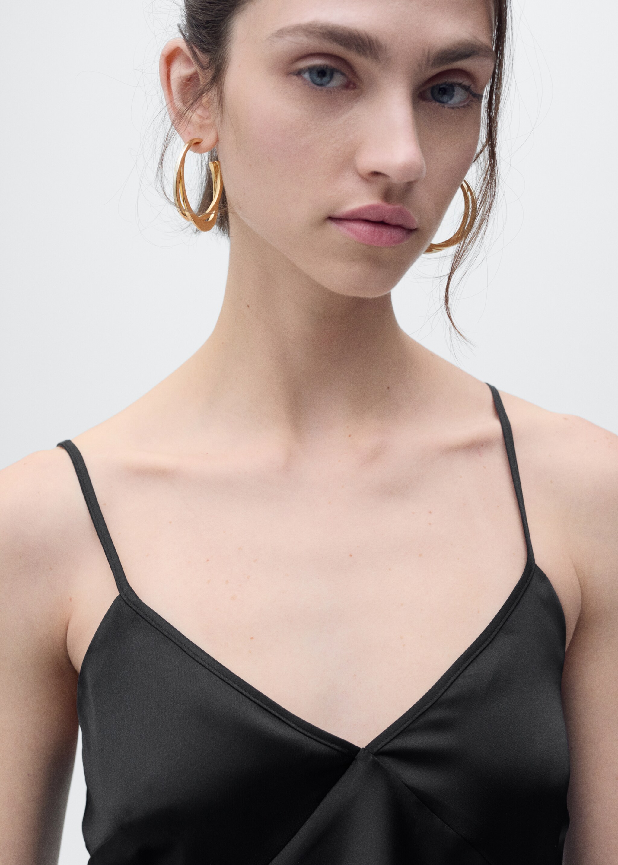 Top satinado cuello pico - Detalle del artículo 1
