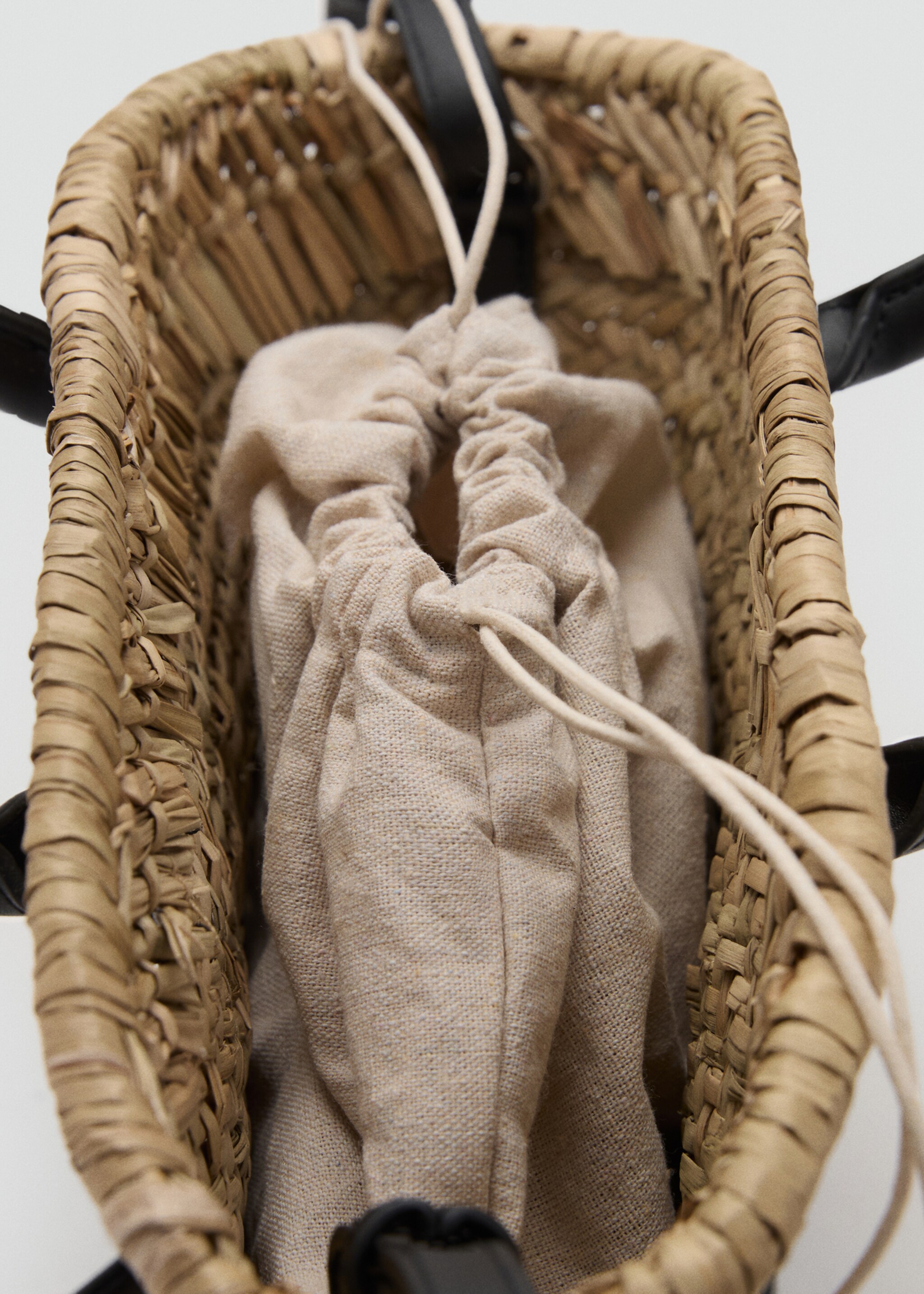 Small natural fibre basket - Details of the article 2