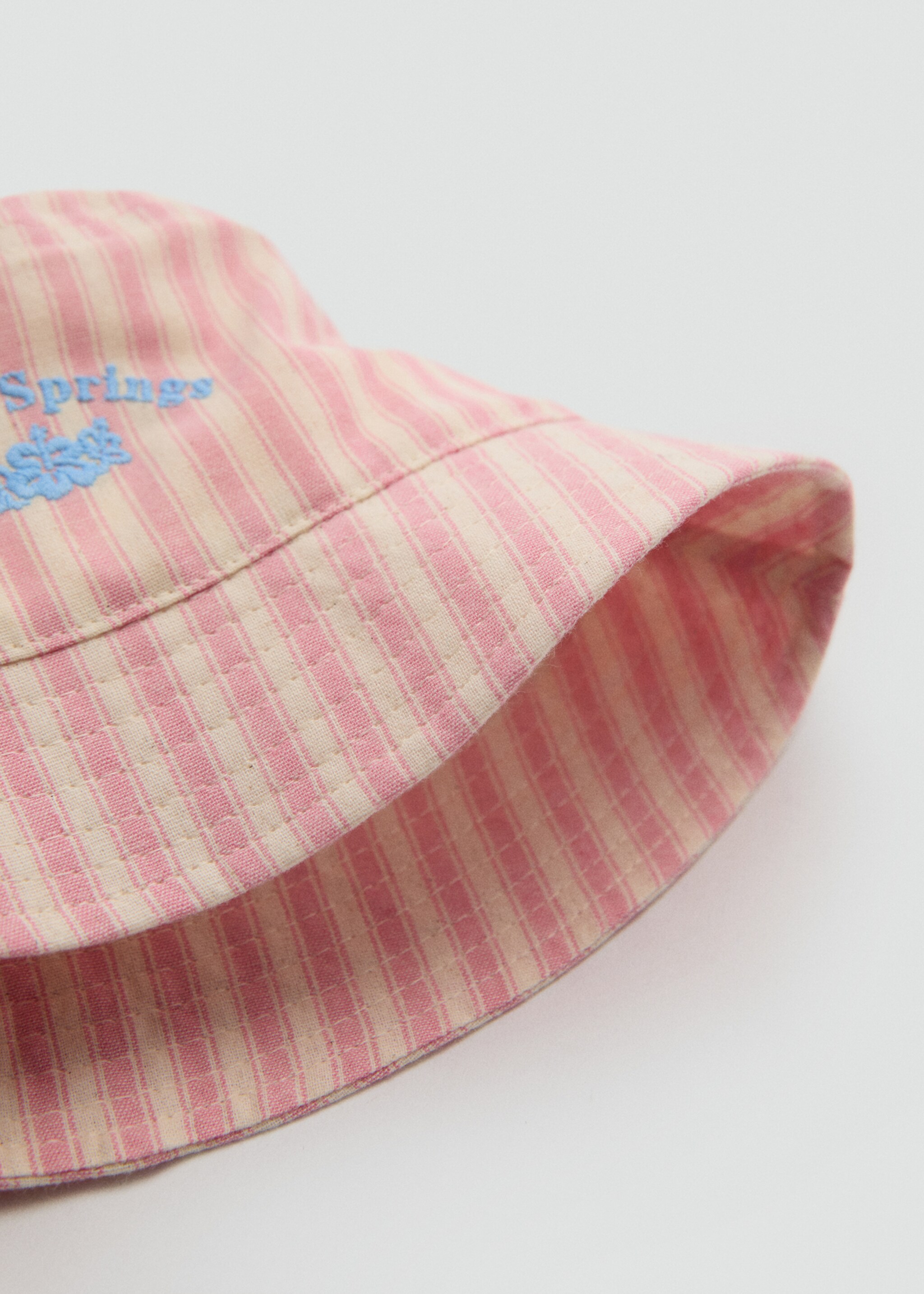Striped bucket hat - Details of the article 1