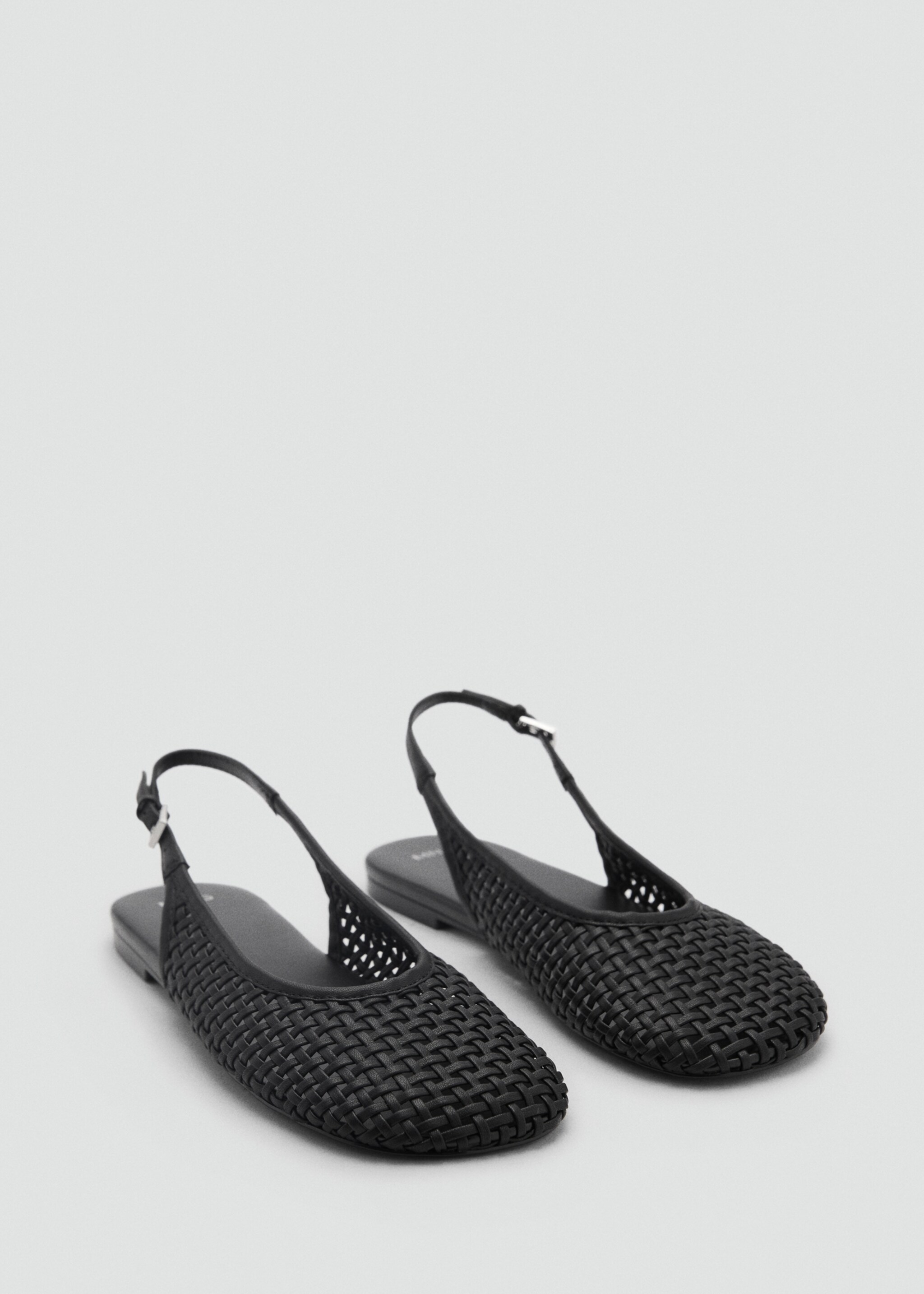 Schoenen met gevlochten leereffect - Middenvlak