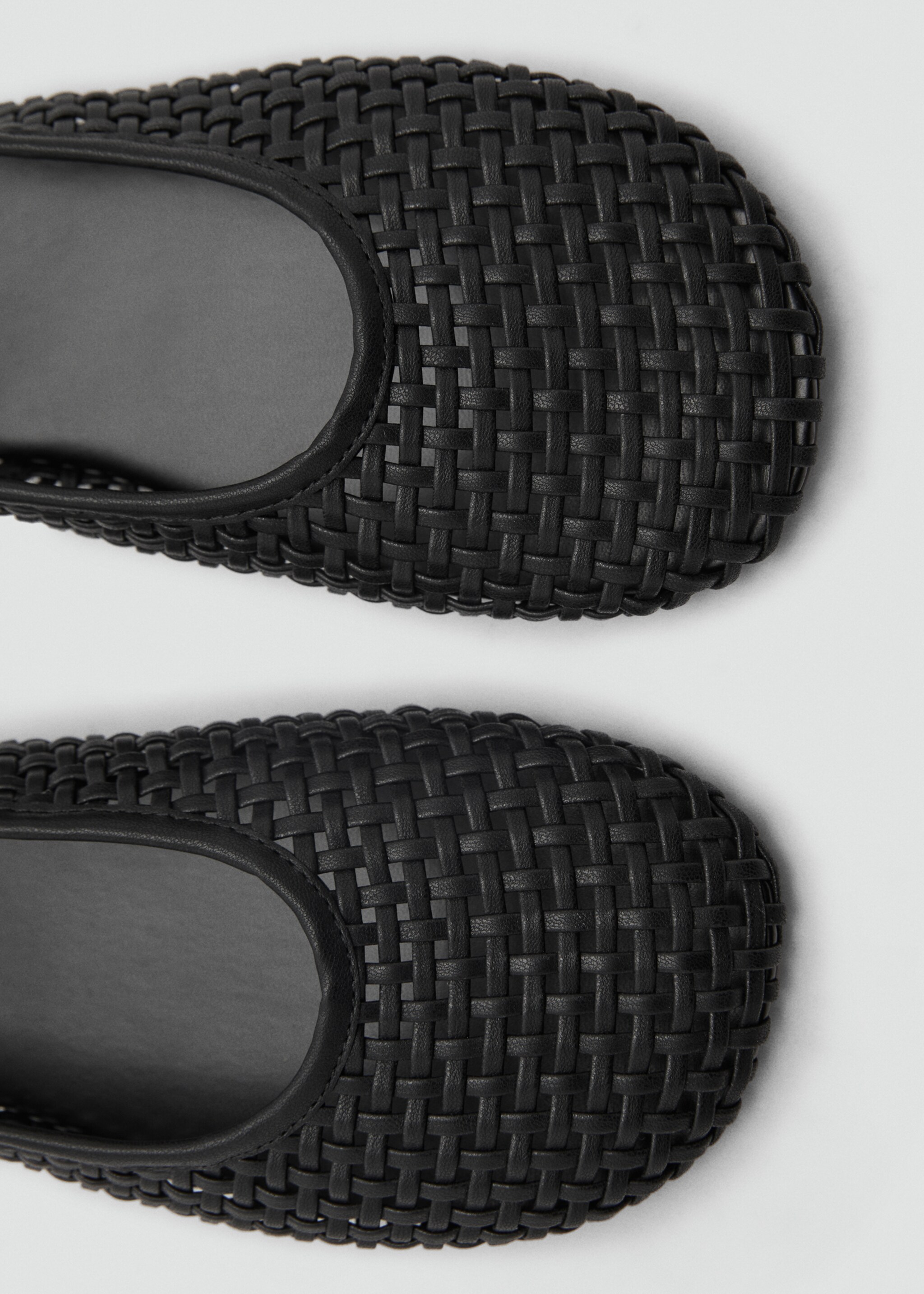 Schoenen met gevlochten leereffect - Detail van het artikel 2