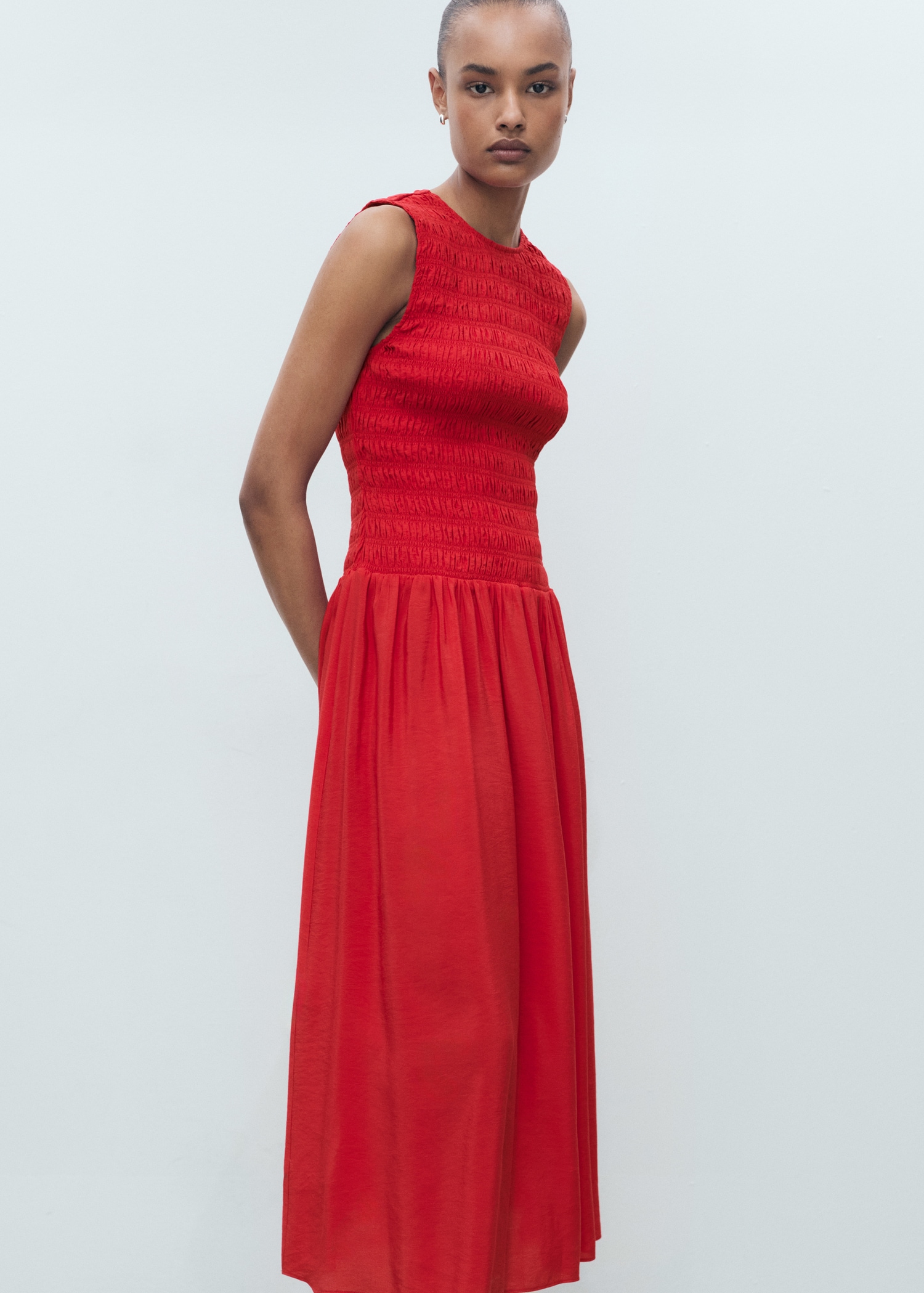 Flared dress with gathered body - Medium plane