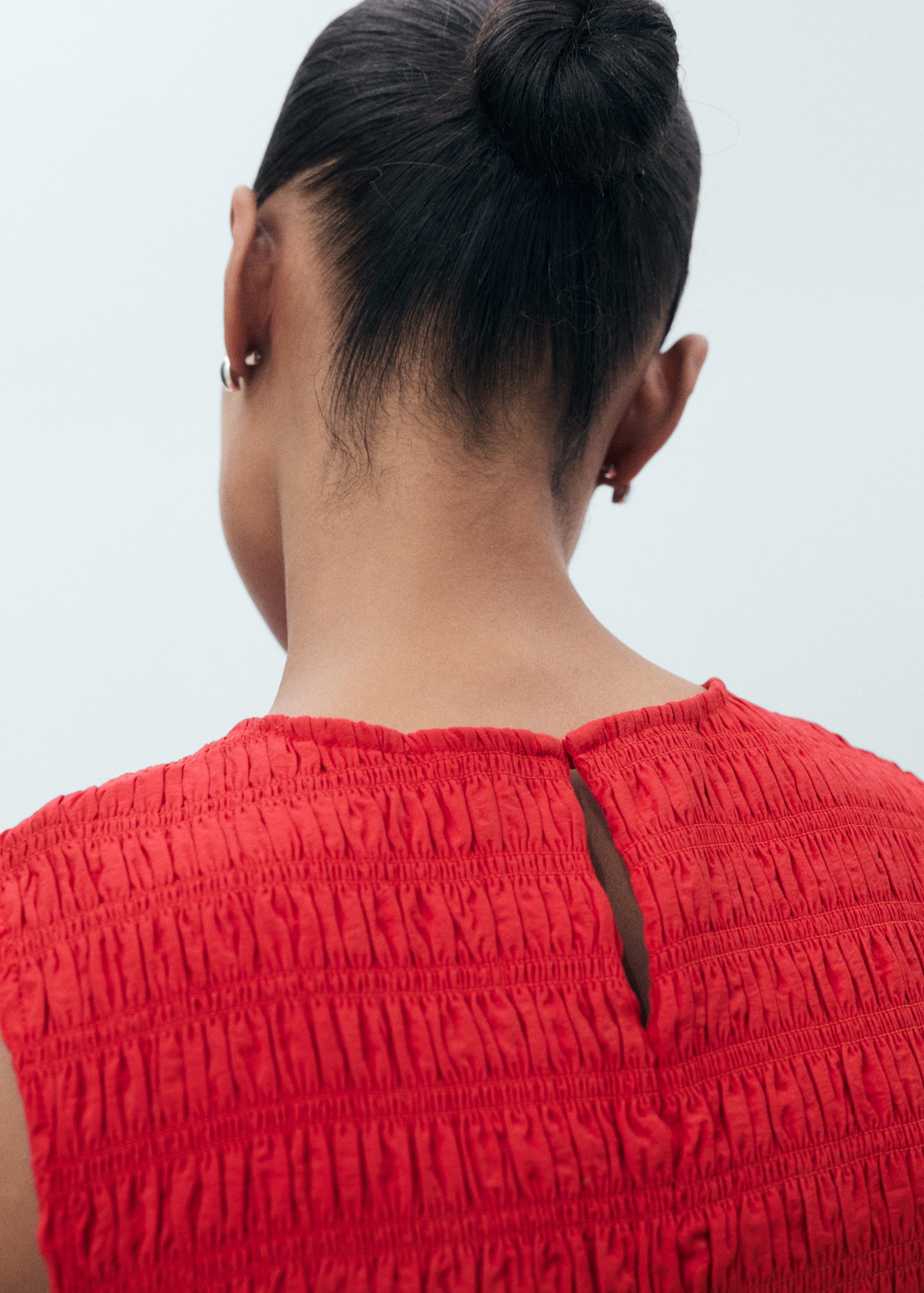 Flared dress with gathered body - Details of the article 6