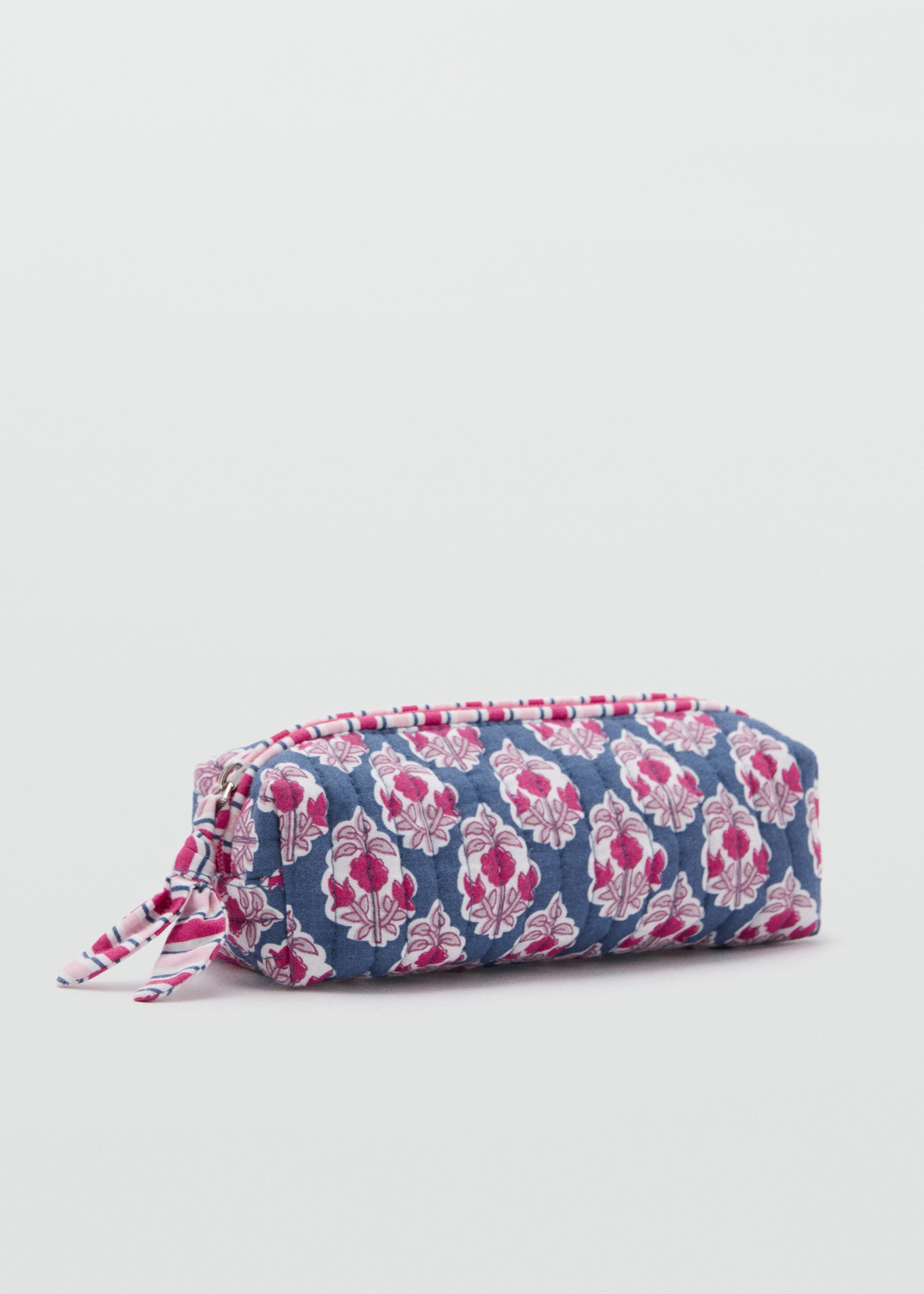 Etui mit Blumenprint - Mittlere Ansicht