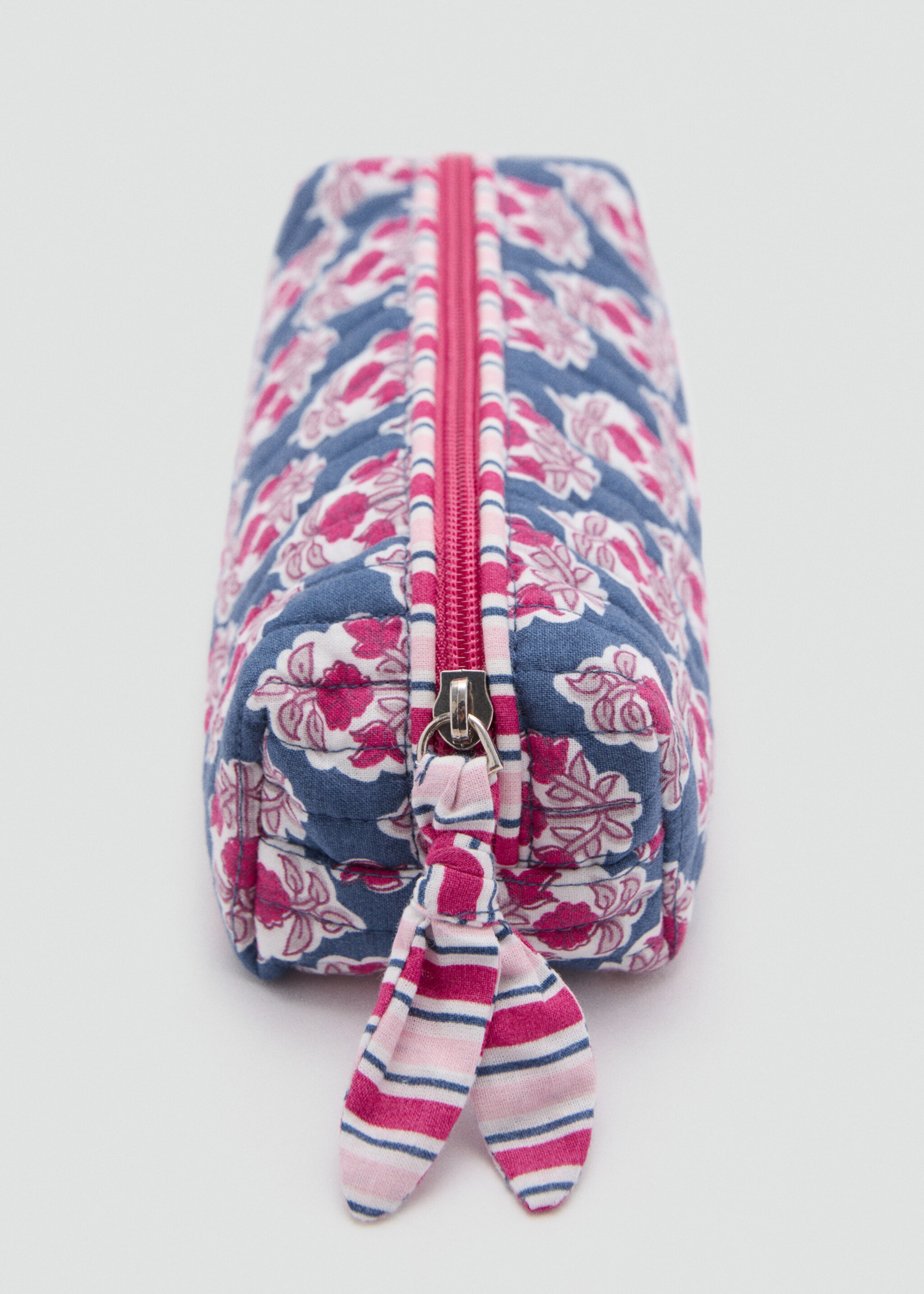 Estojo com estampado floral - Pormenor do artigo 1