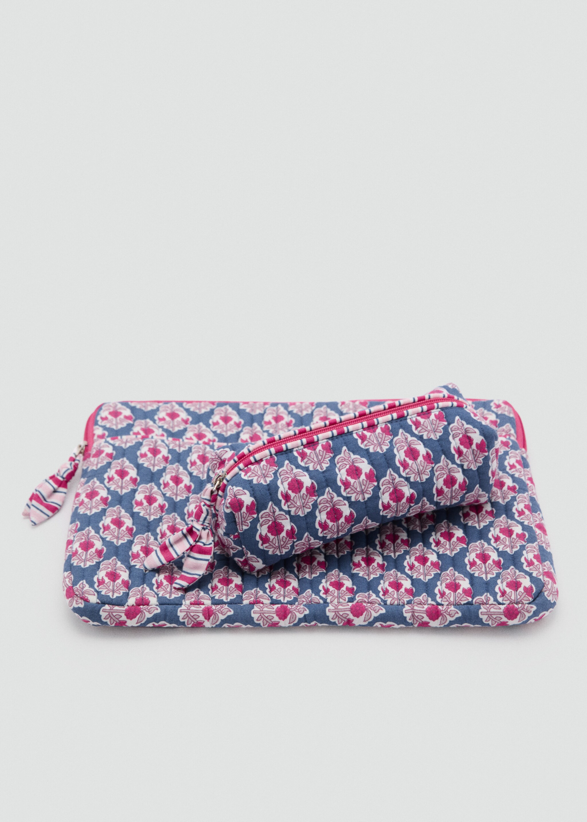 Etui mit Blumenprint - Detail des Artikels 2