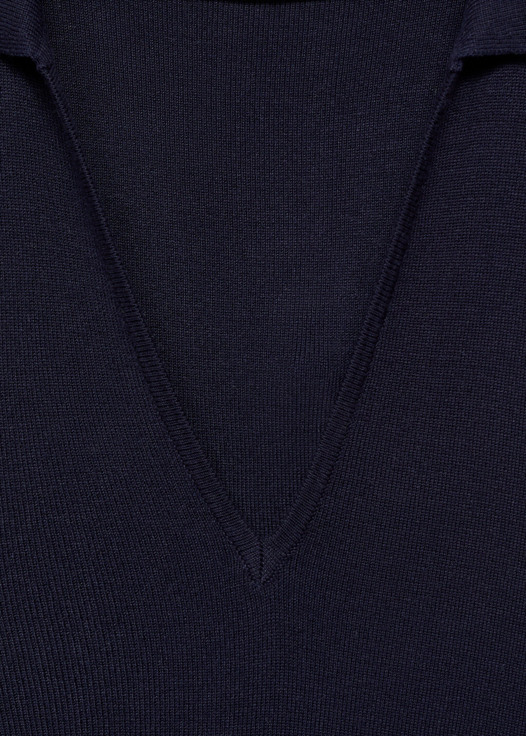 Knitted midi-dress with lapels - Details of the article 8