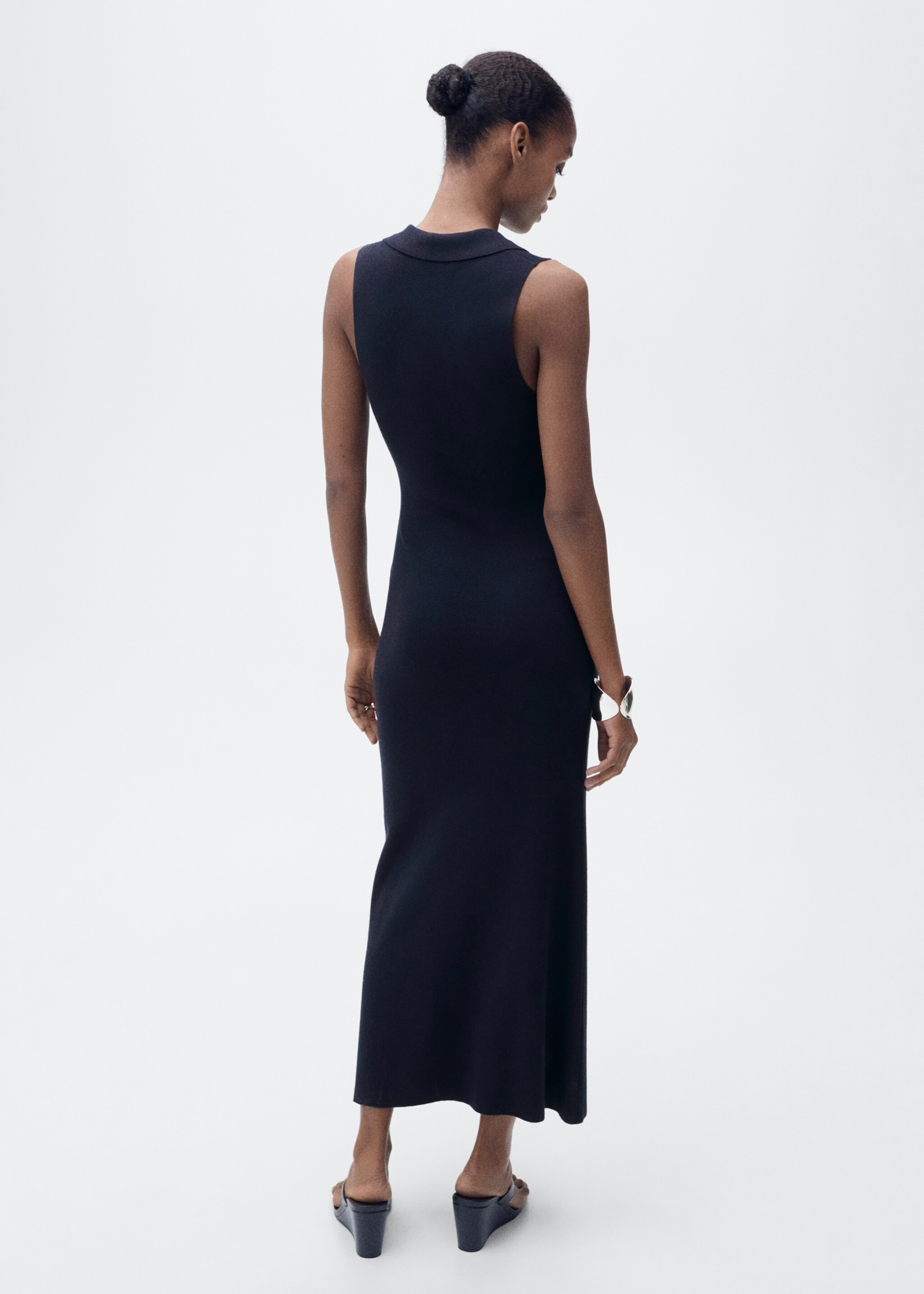Knitted midi-dress with lapels - Reverse of the article