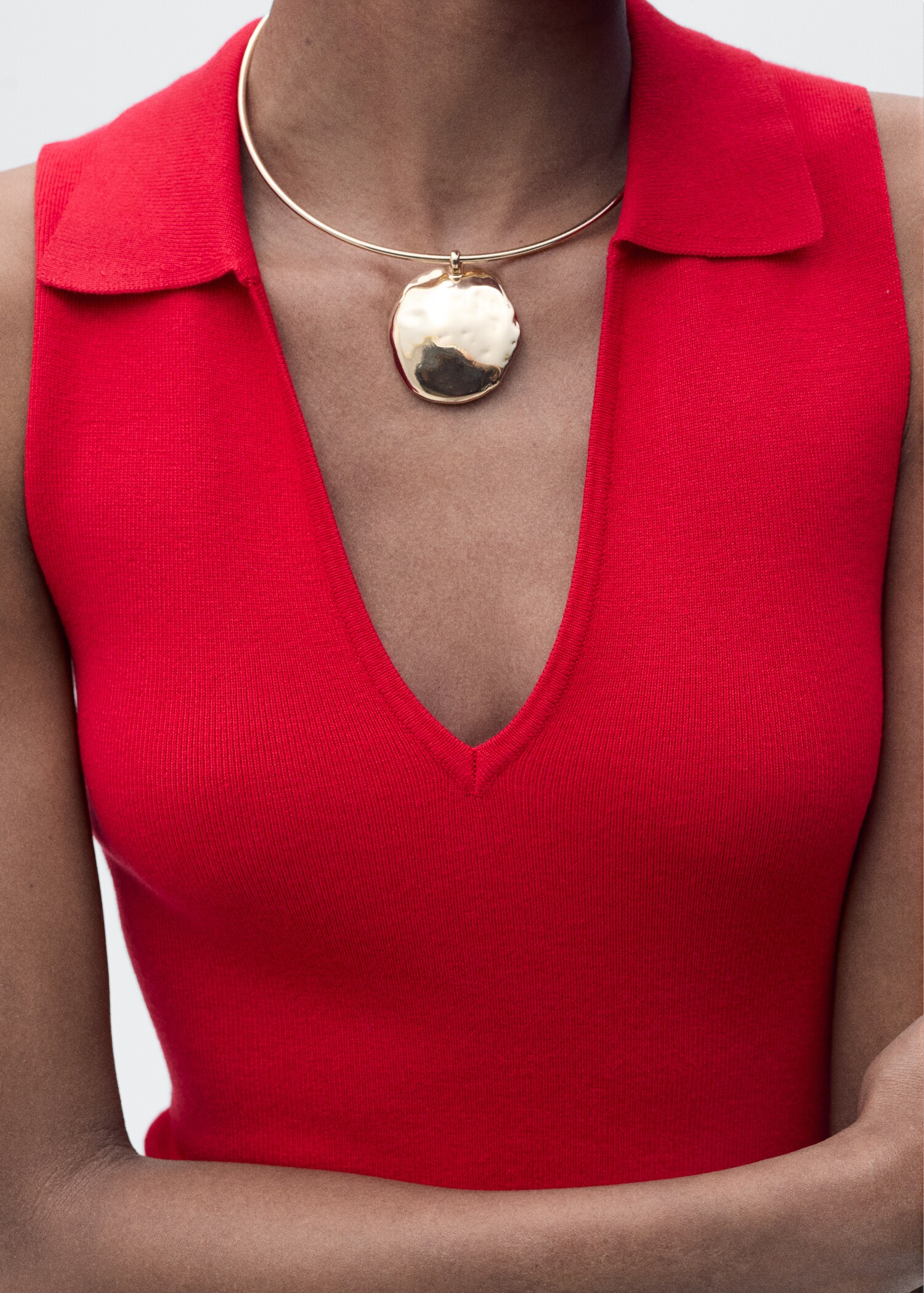 Knitted midi-dress with lapels - Details of the article 6