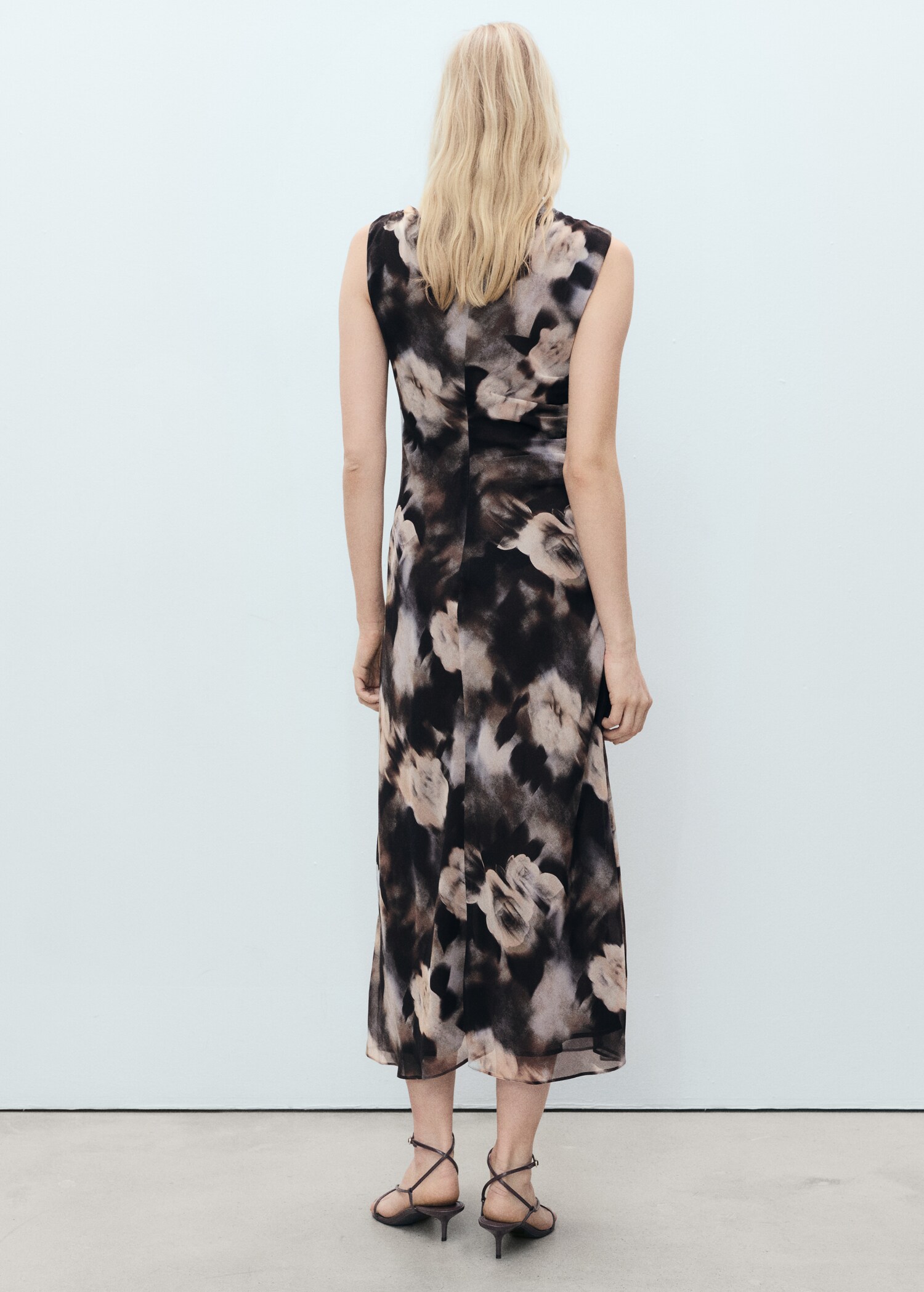 Robe drapée avec imprimé fleuri - Verso de l’article