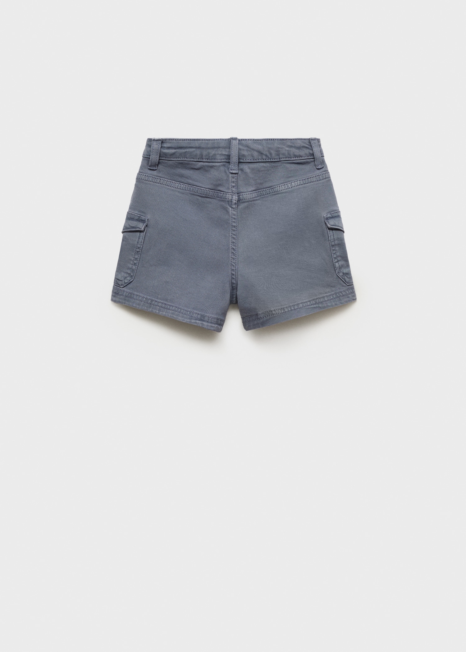 Cargo shorts - Reverse of the article