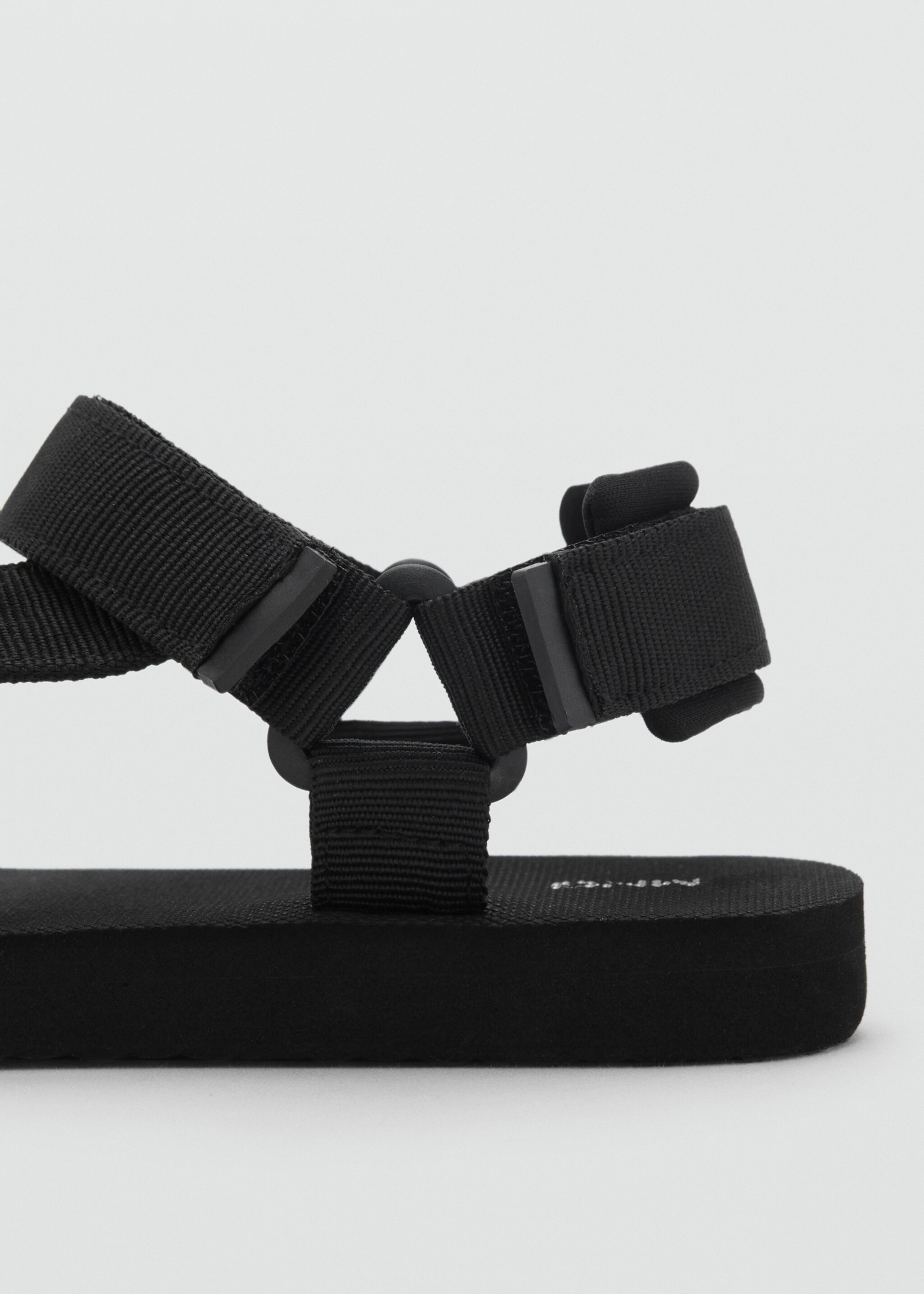 Flip-flops with velcro straps - Details of the article 2