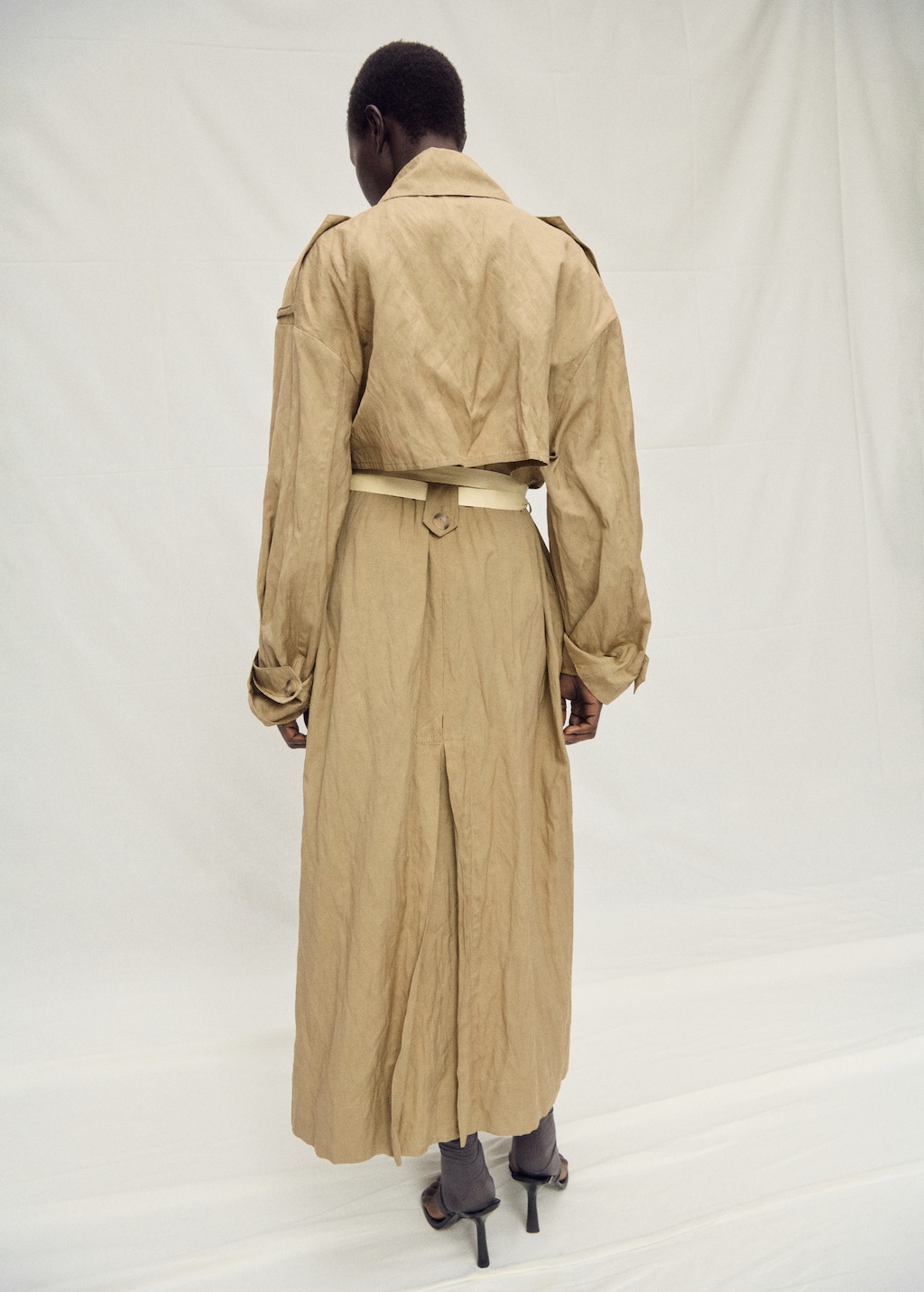 Oversized wrinkled-effect trench coat - Women | MANGO USA Oversized wrinkled-effect trench coat - Women | MANGO USA
