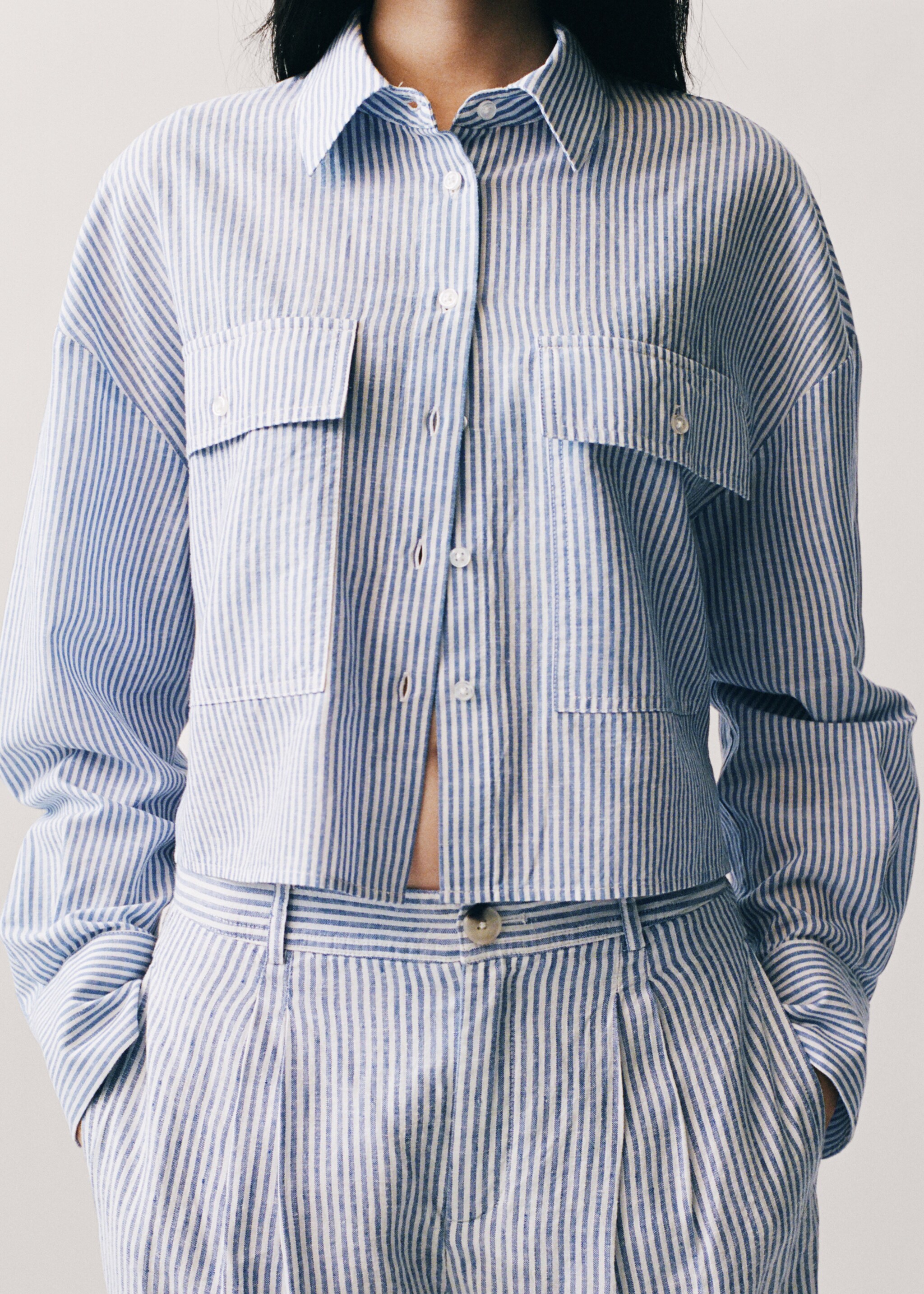 Striped crop shirt with pockets - Details of the article 6