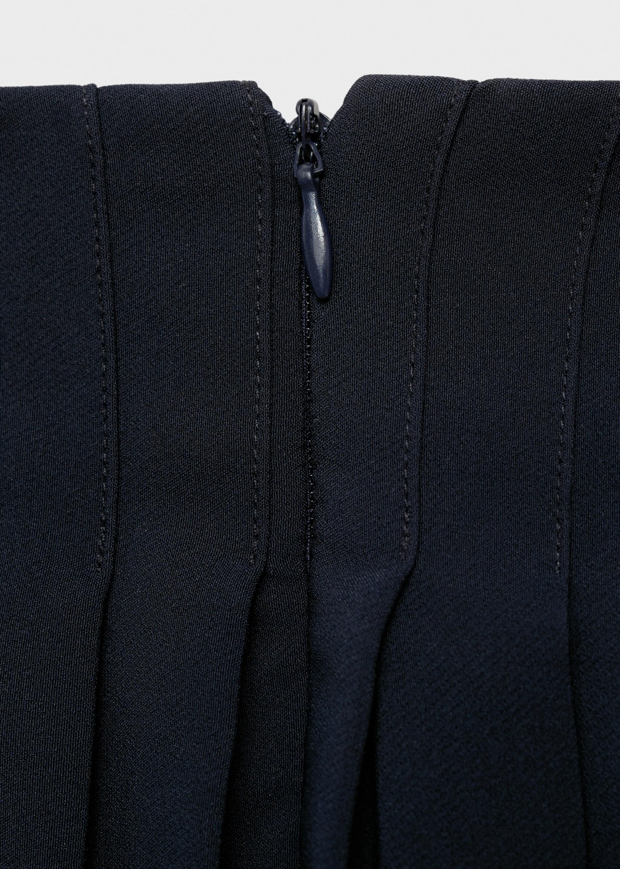 Pleated flared skirt - Details of the article 8