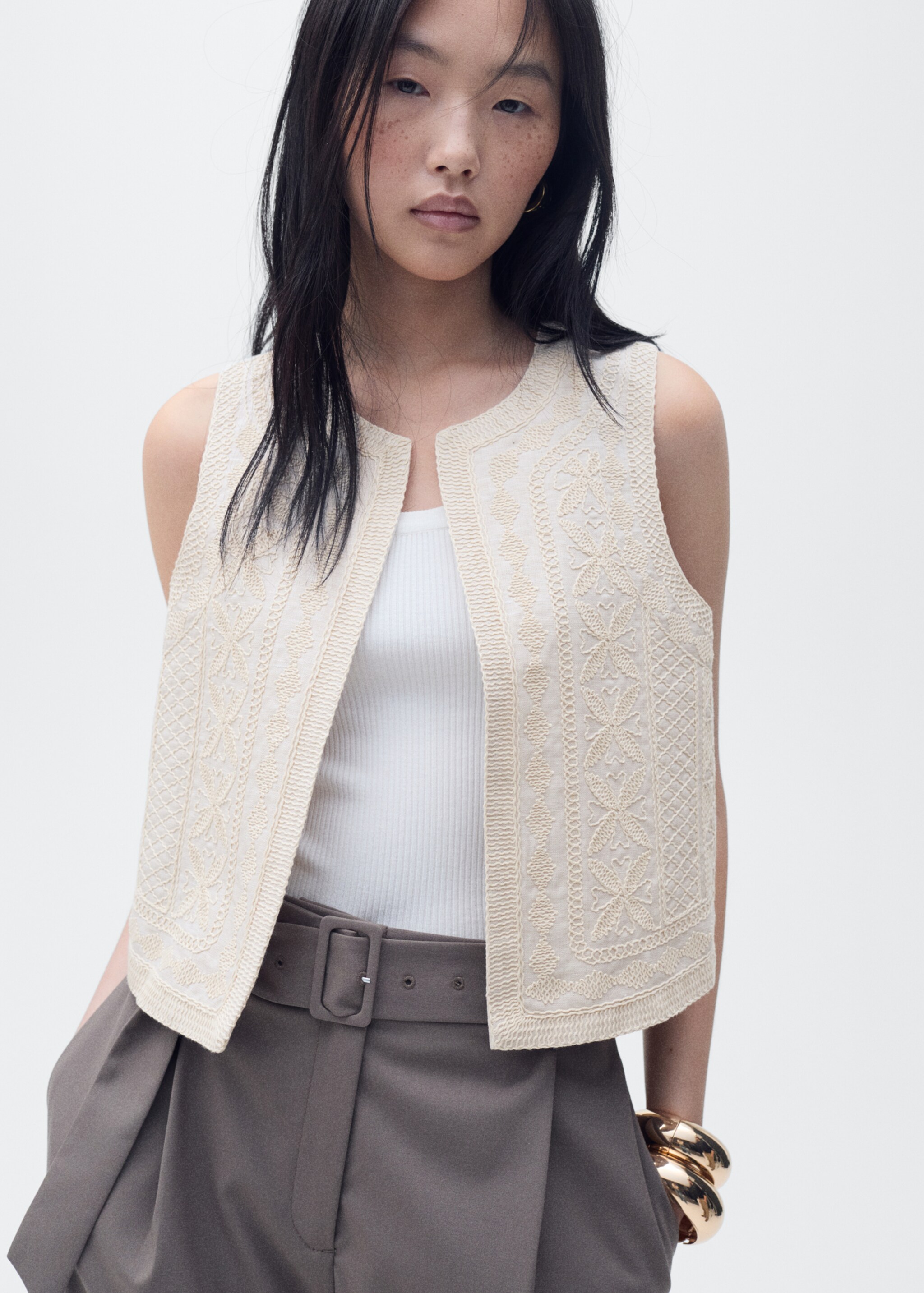 Embroidered linen waistcoat - Medium plane