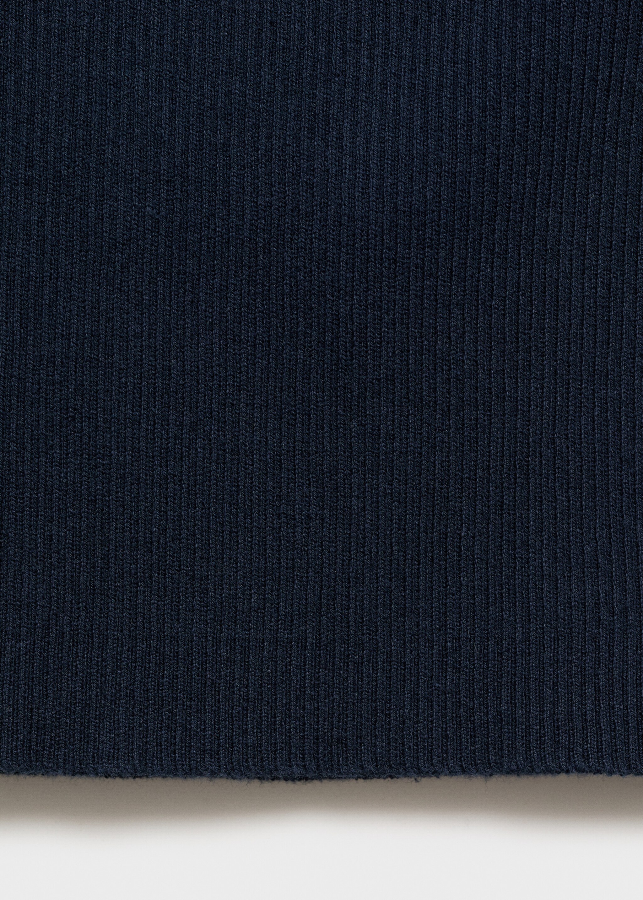 Asymmetrical off-the-shoulder top - Details of the article 0