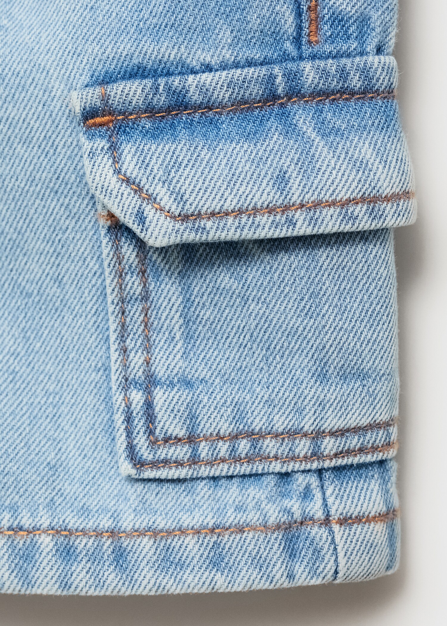 Bermuda en jean cargo - Détail de l'article 0