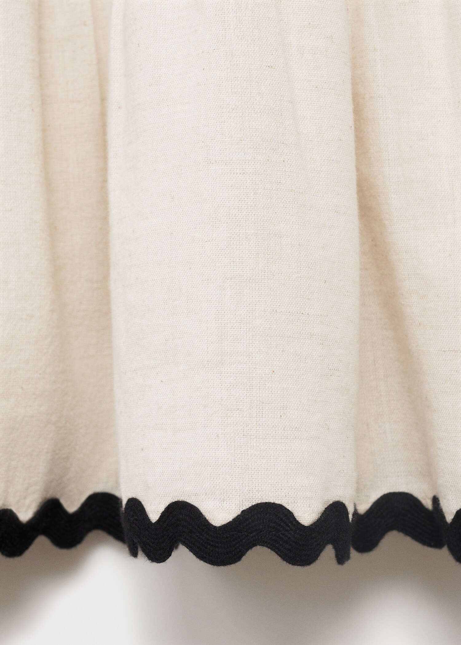 Linen dress with wave design - Details of the article 0
