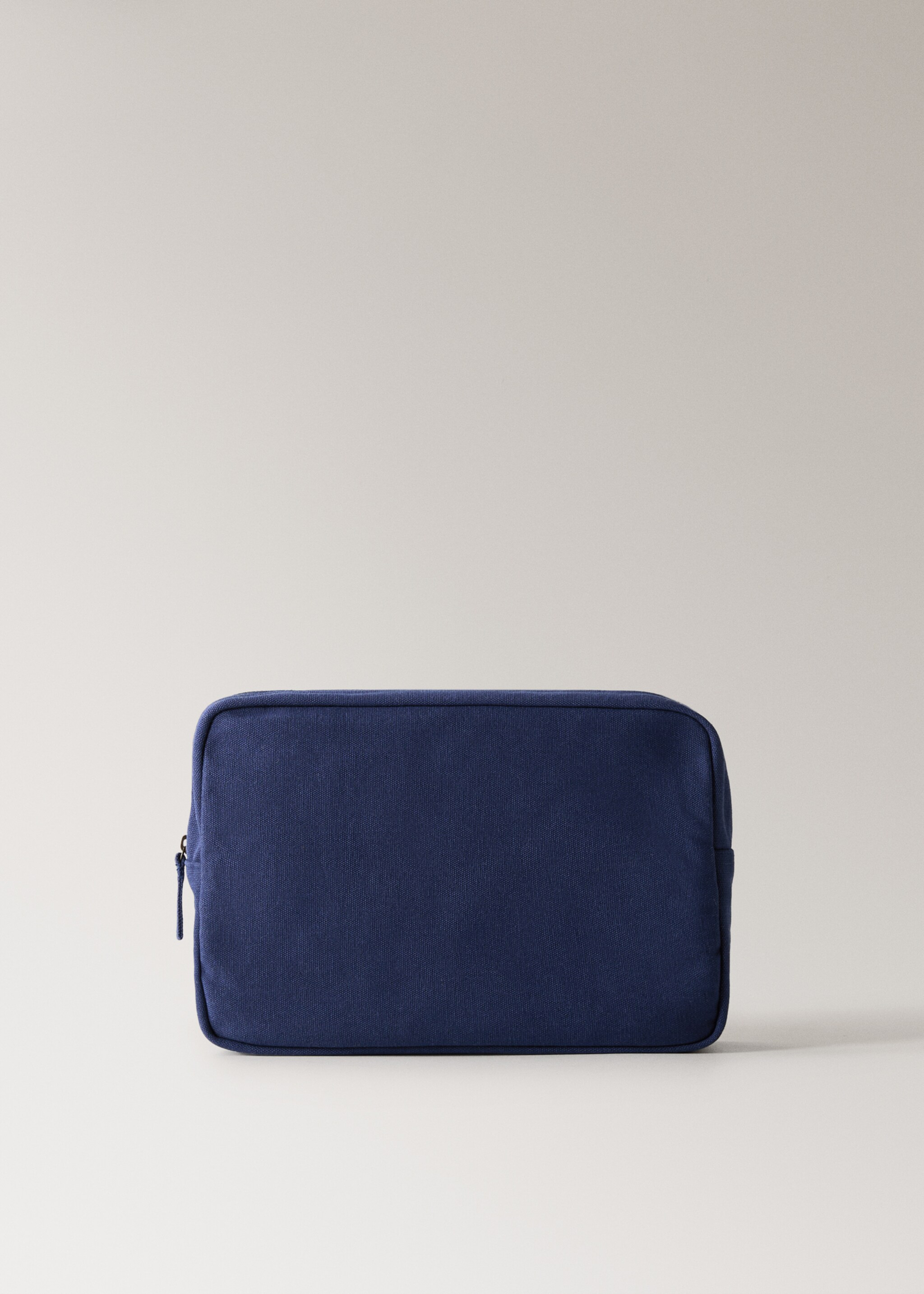 Plain cotton toiletry bag - Article without model