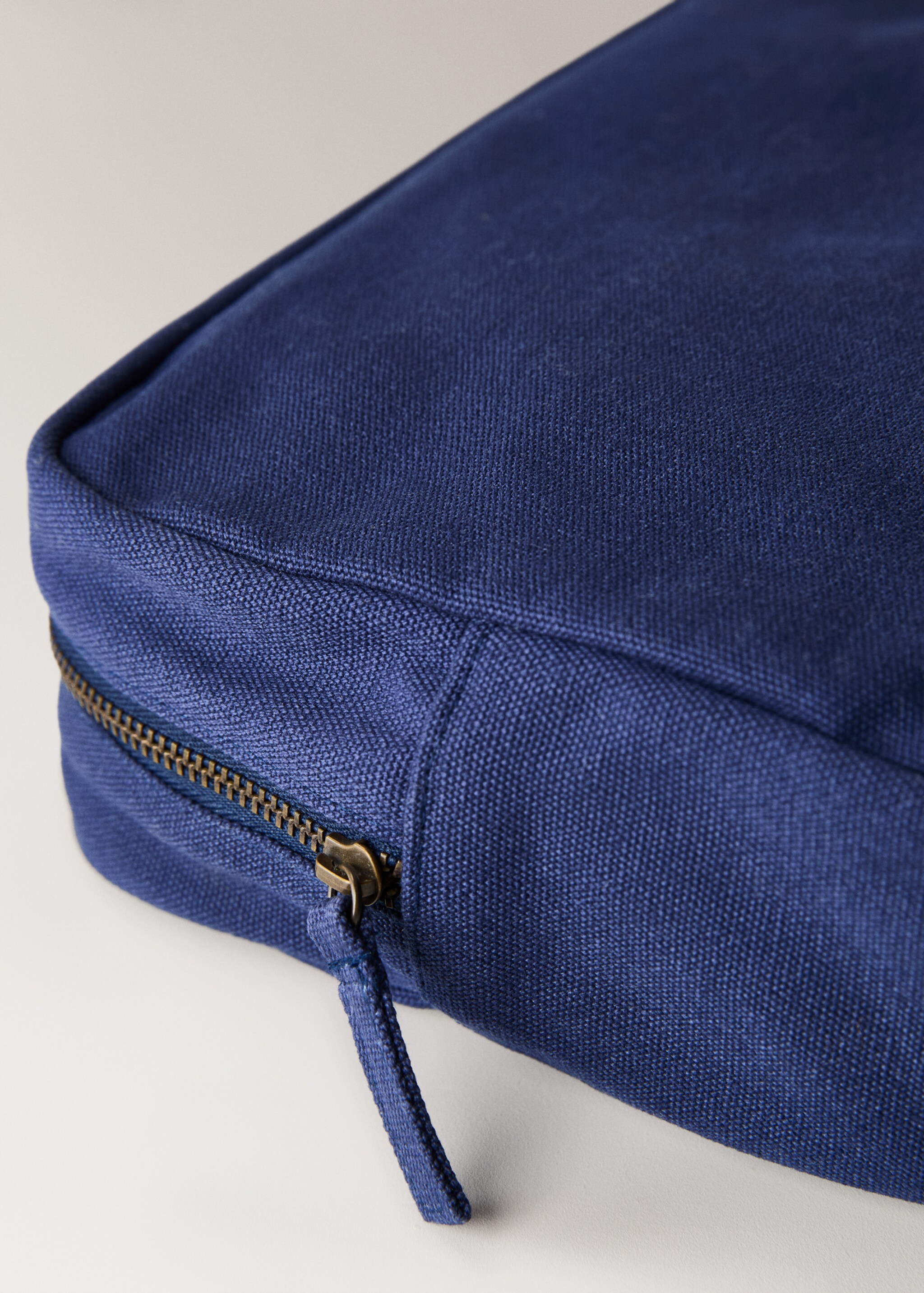 Plain cotton toiletry bag - Details of the article 2