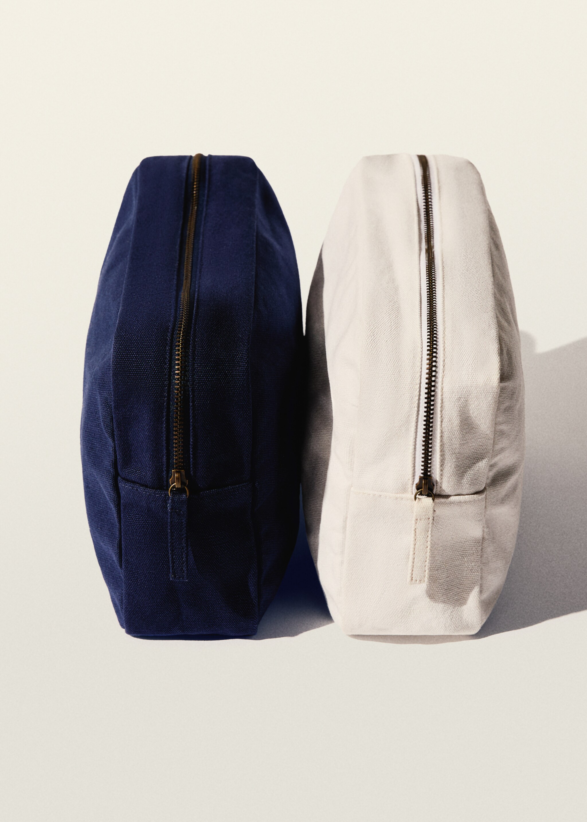 Plain cotton toiletry bag - Details of the article 8