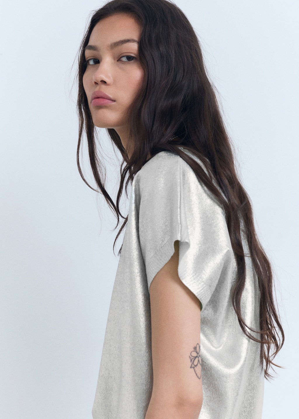 Short-sleeved foil knitted sweater