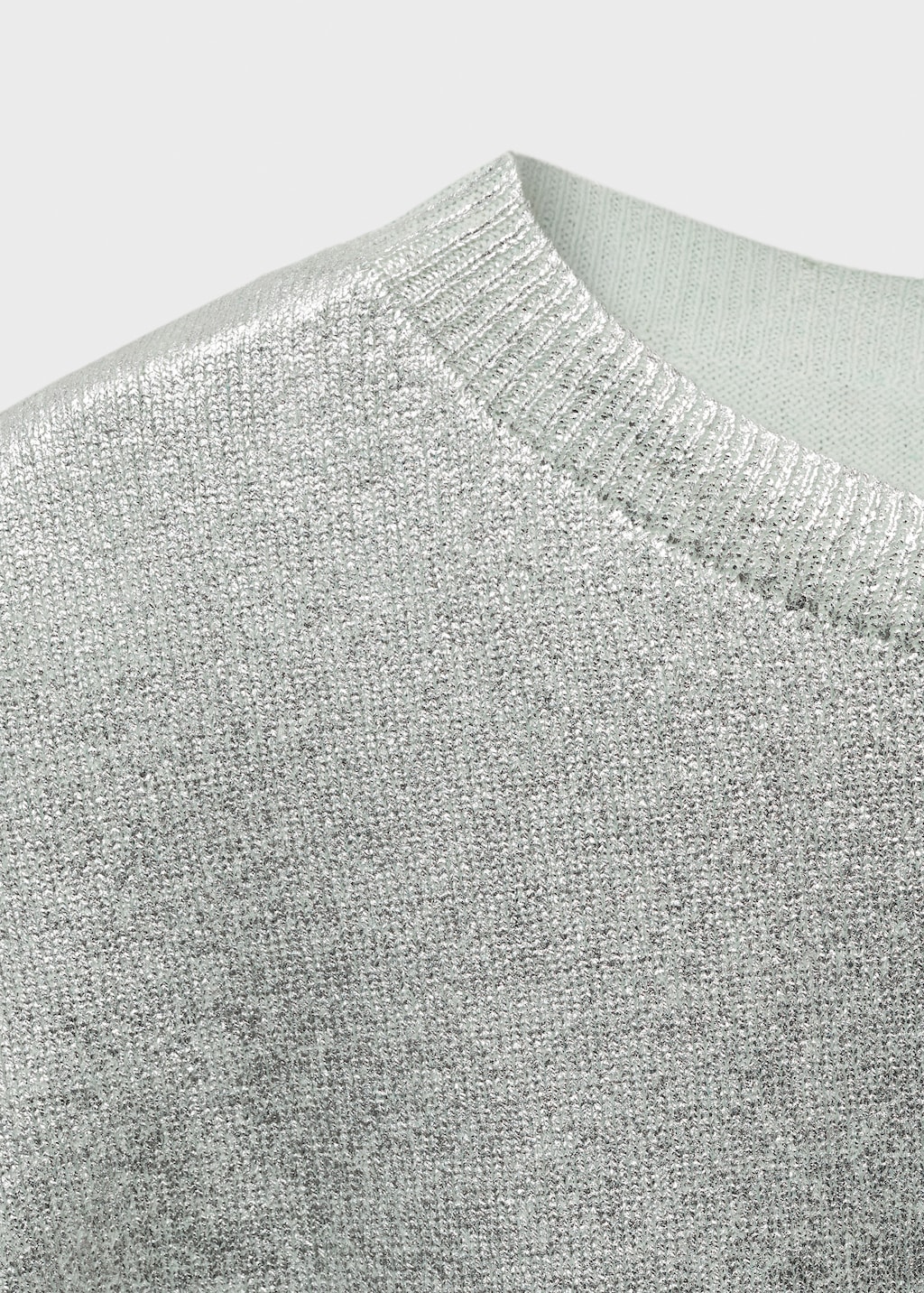Short-sleeved foil knitted sweater