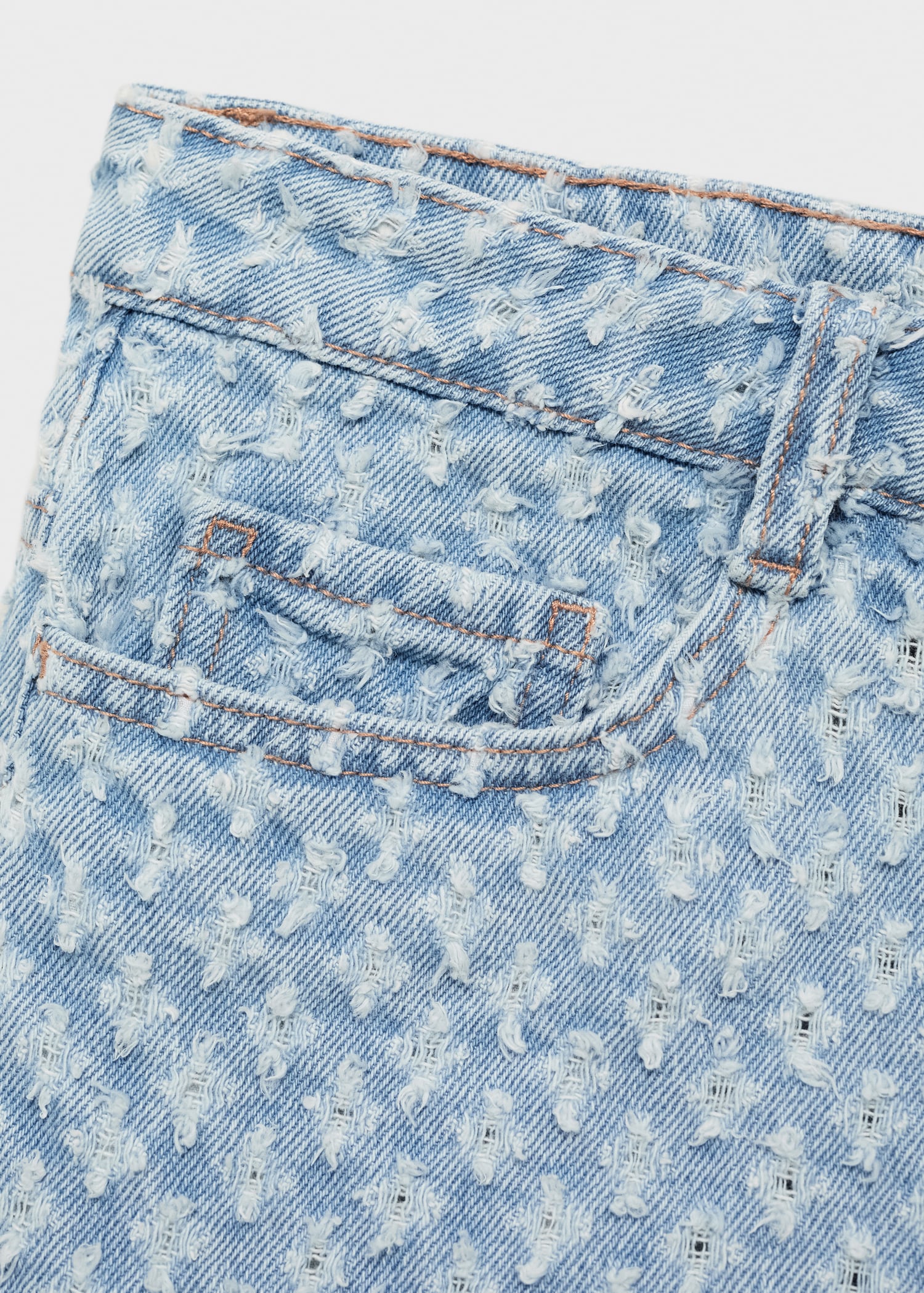 Frayed textured denim shorts - Details of the article 0