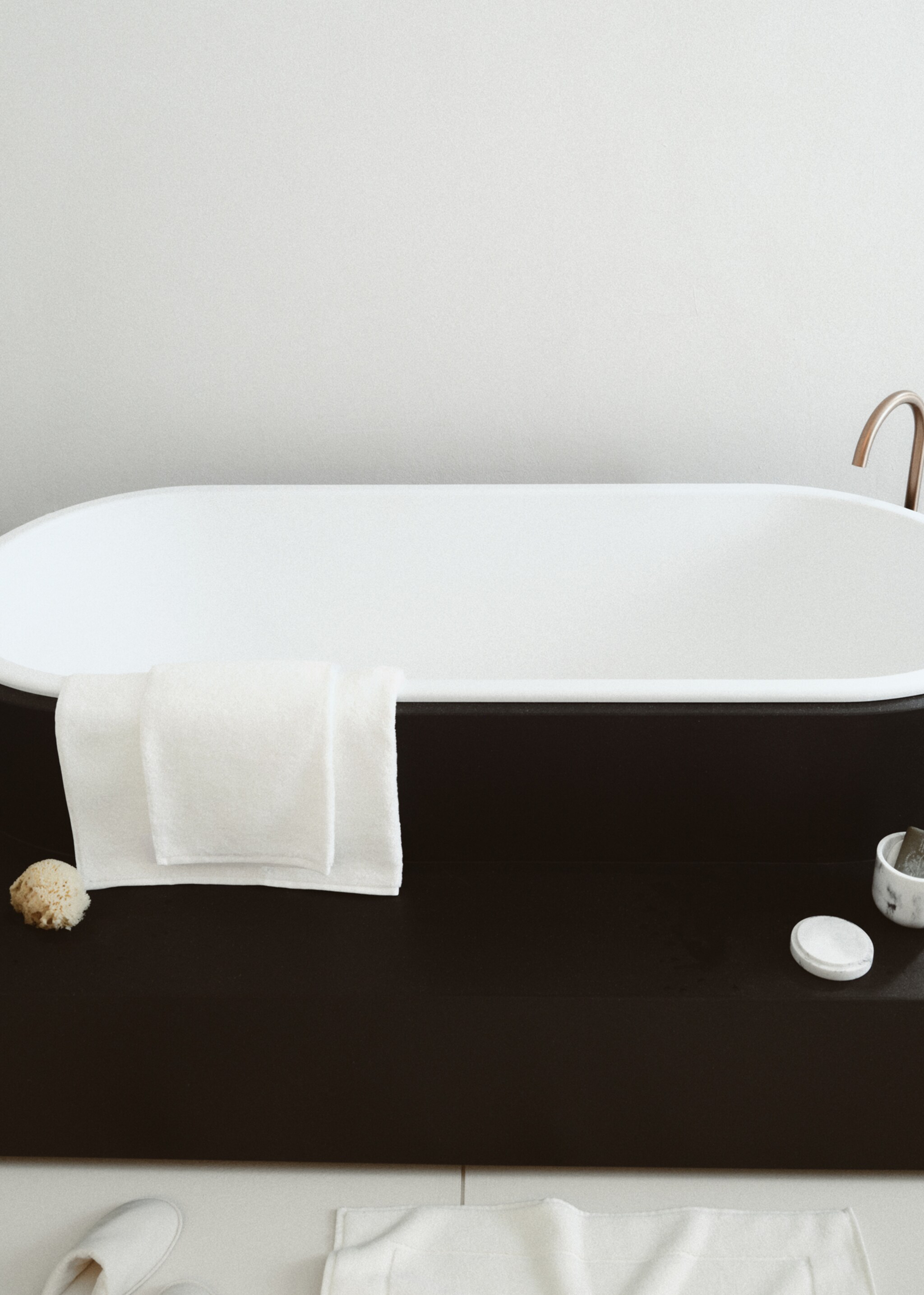 Terry cotton curled-texture washbasin towel - Details of the article 7, Ecru. Ref: 87103358-00.