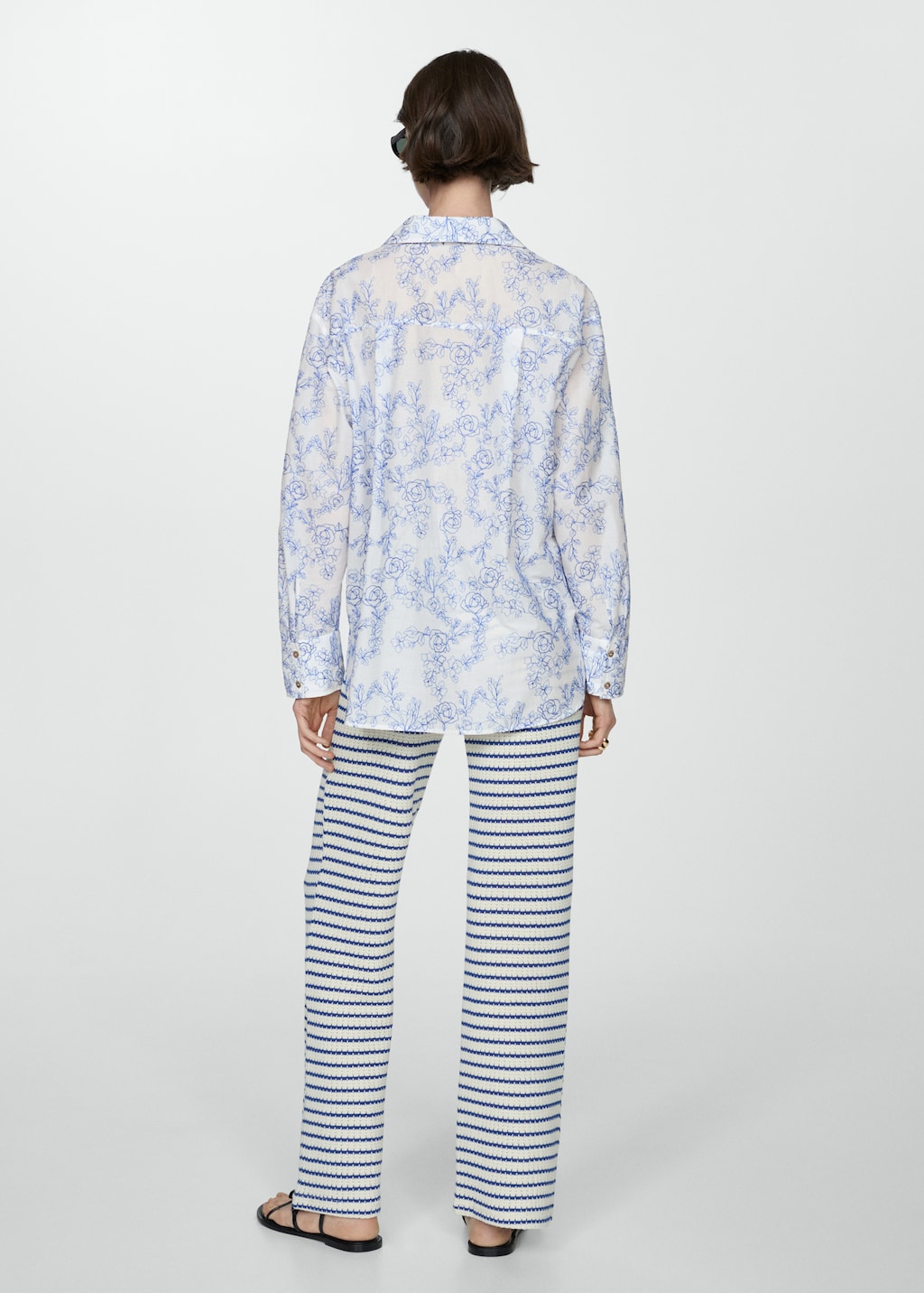 Shirt with floral embroidery