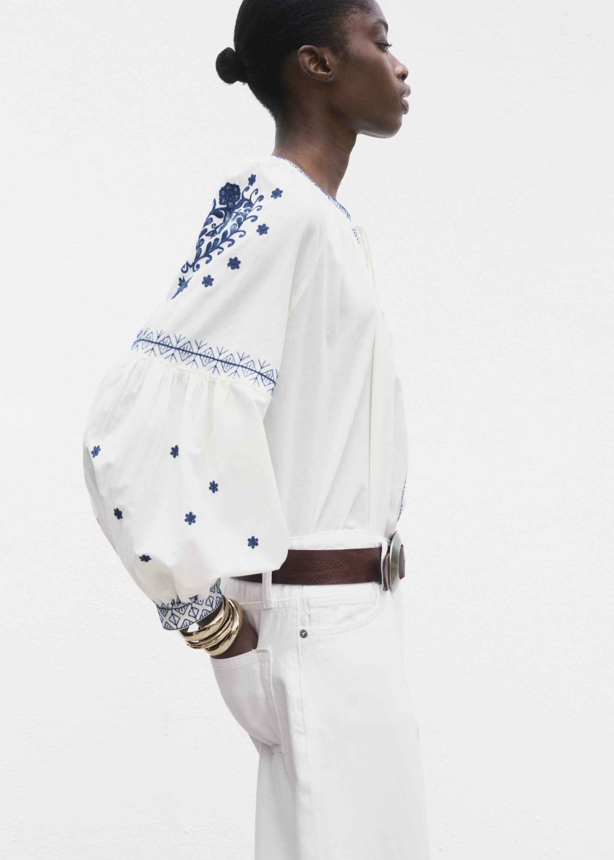 Embroidered detail shirt - Details of the article 6