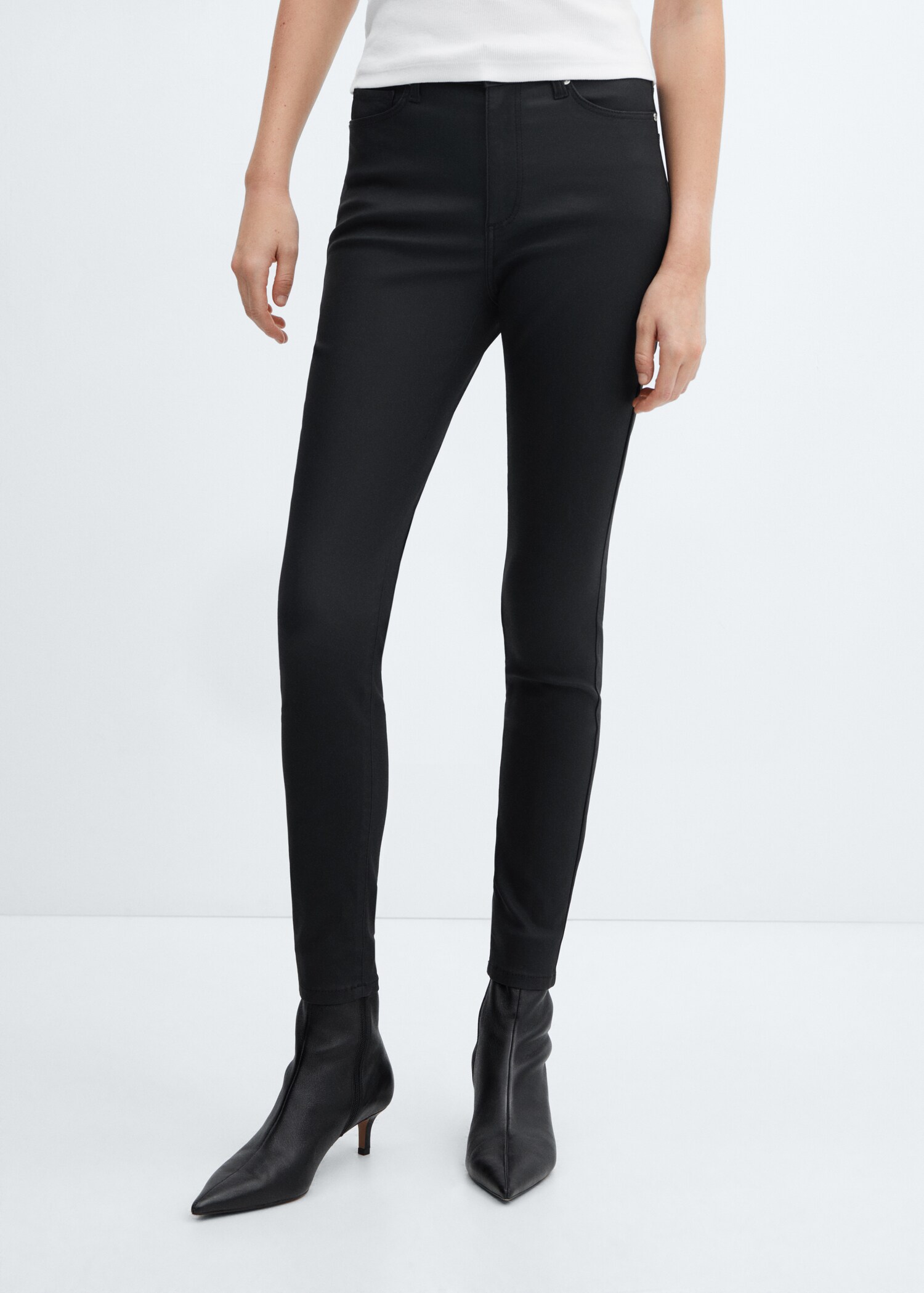 Skinny Coated-Jeans mit hohem Bund - Mittlere Ansicht