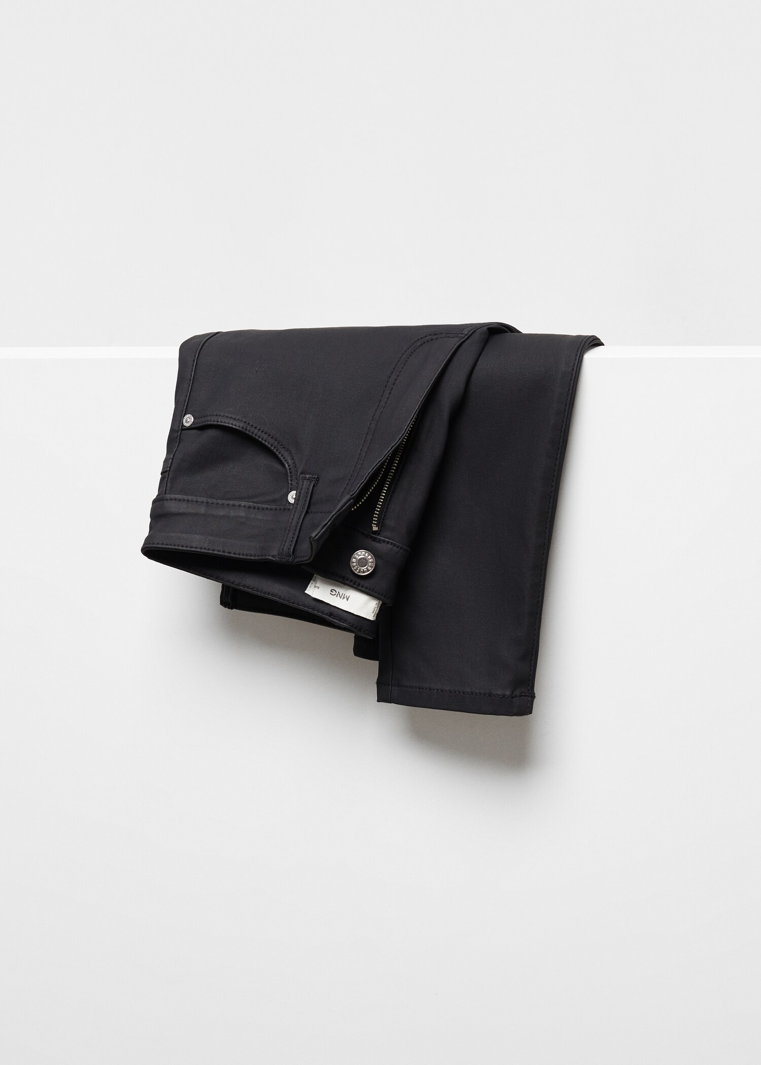 Skinny Coated-Jeans mit hohem Bund - Detail des Artikels 8