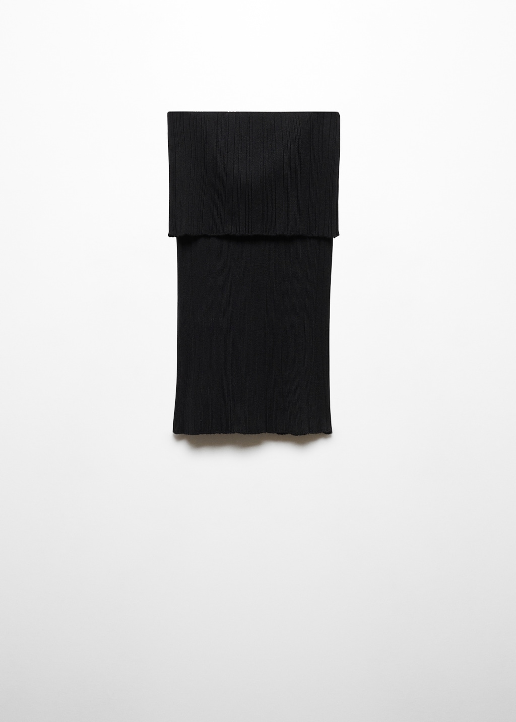 Strapless knitted top