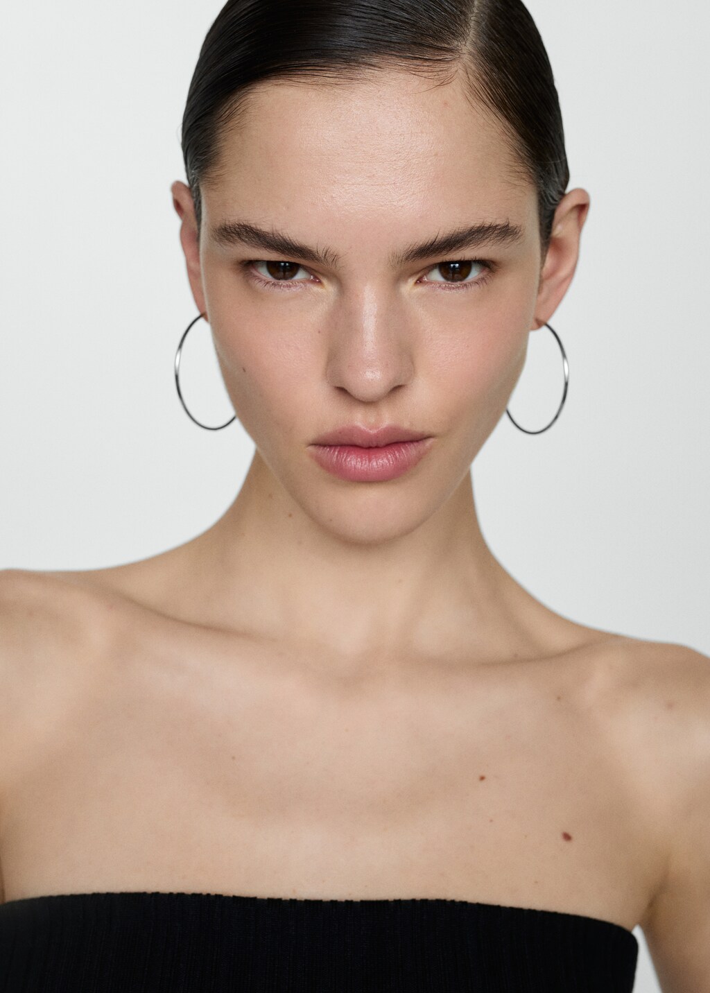 Strapless knitted top