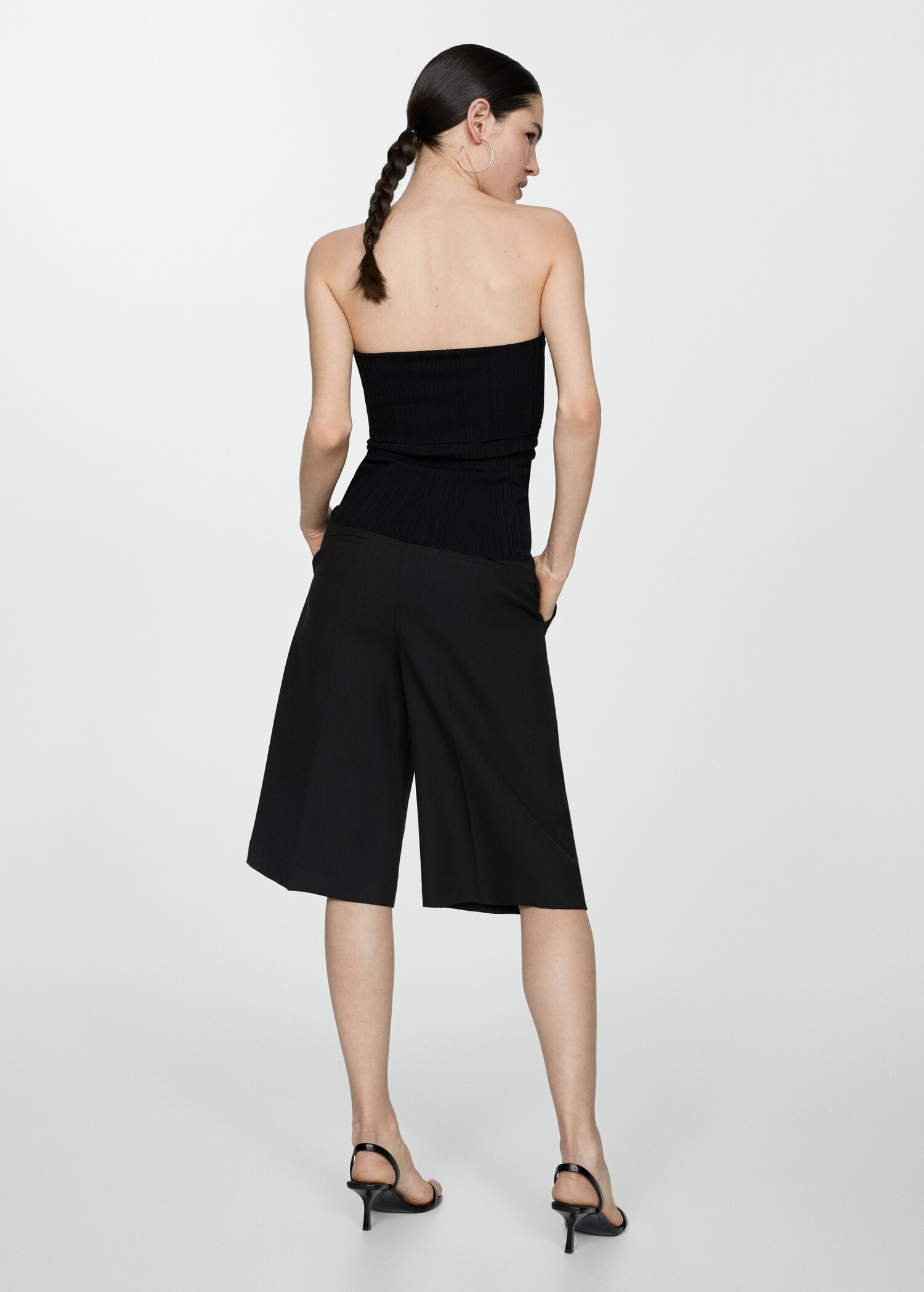 Strapless knitted top - Reverse of the article