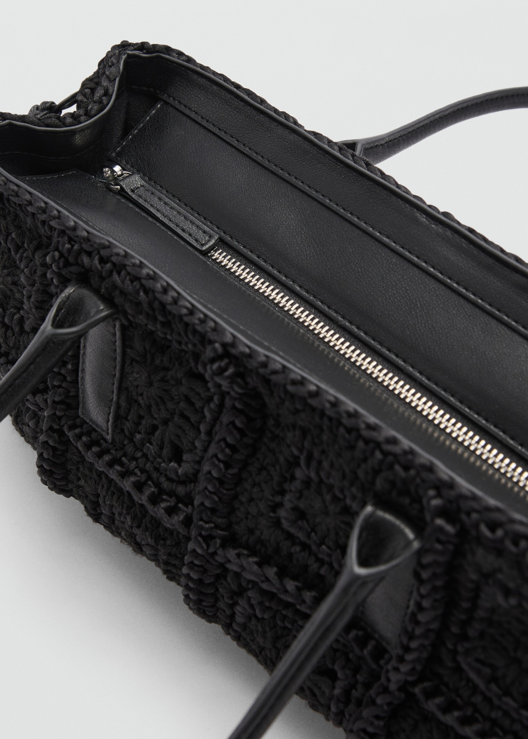 Crochet shoulder bag - Details of the article 2
