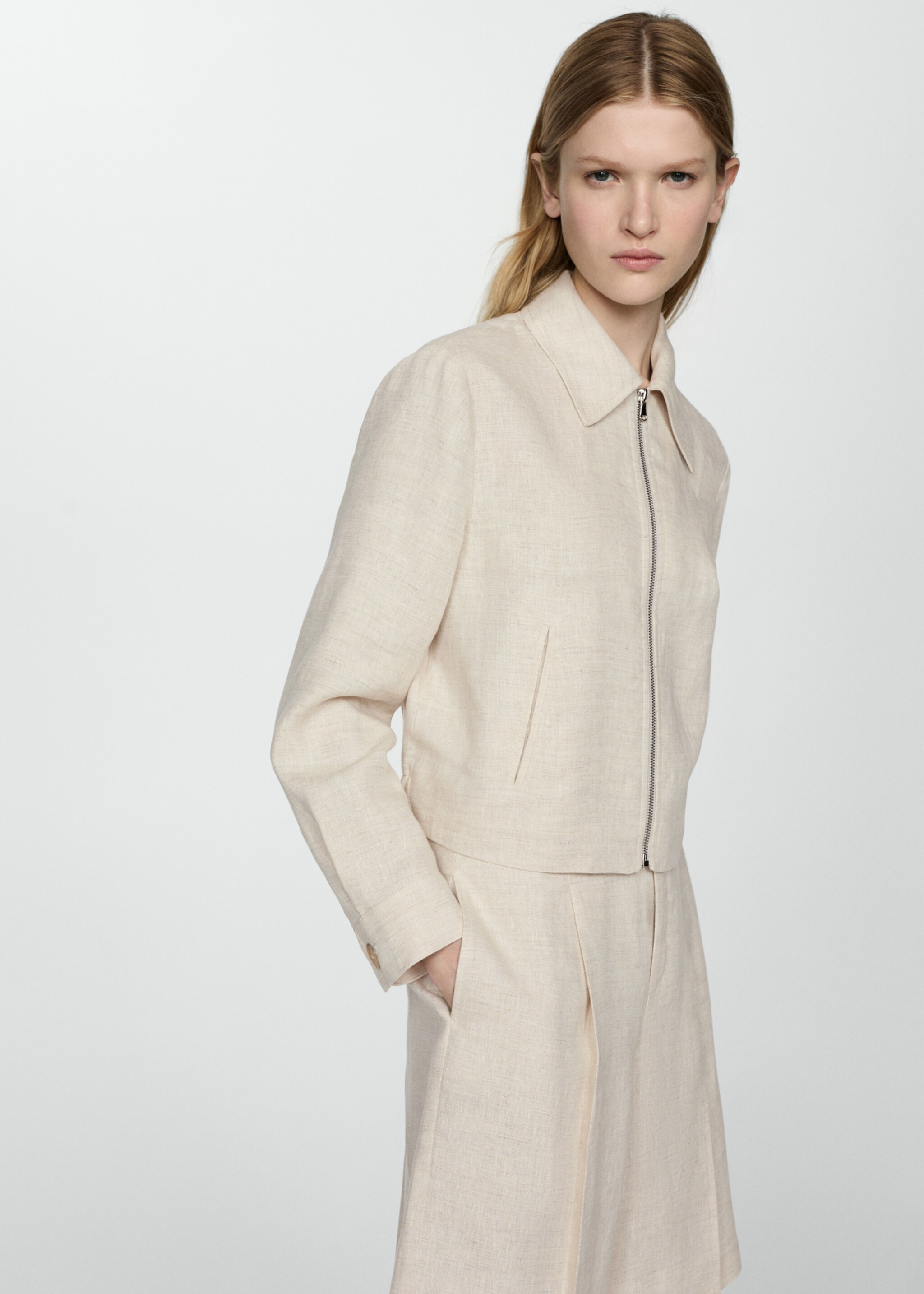 Chaqueta 100% lino cremallera - Plano medio